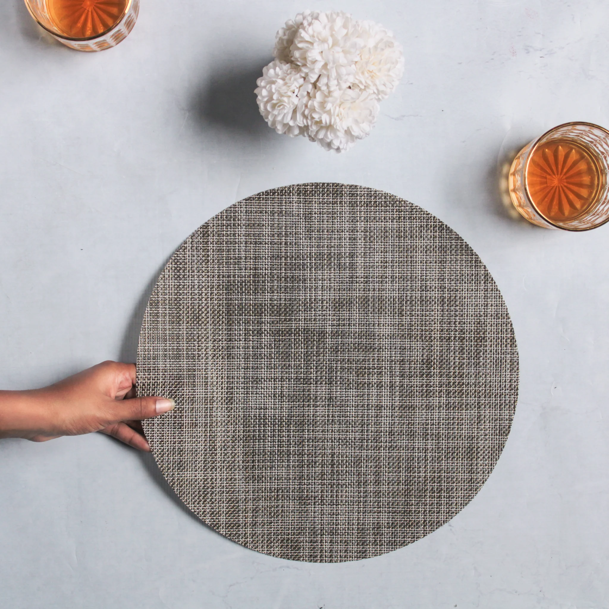 Round Placemat Dark Grey Set of 4 - Image 3