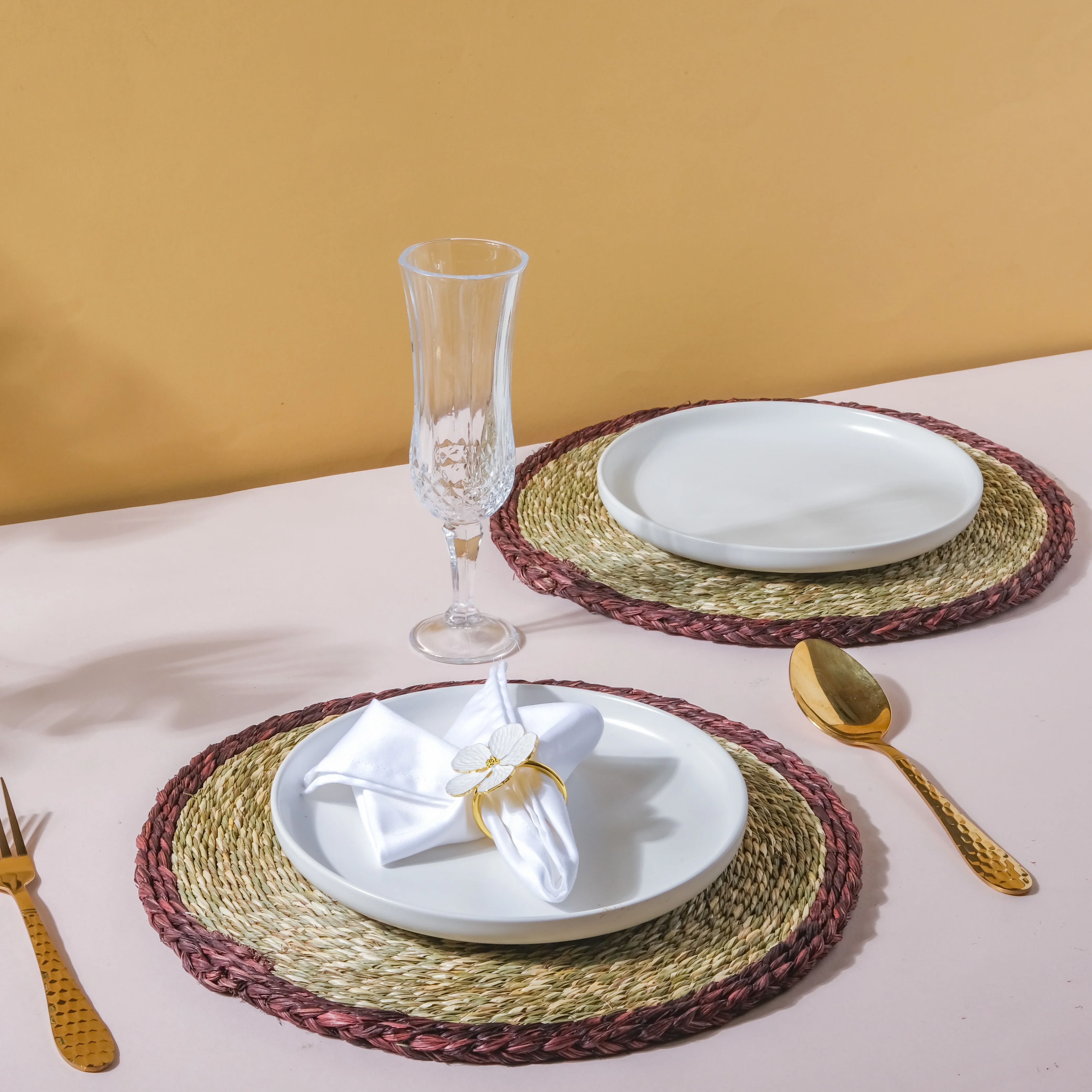 Round Sabai Trivet Brown - Image 4