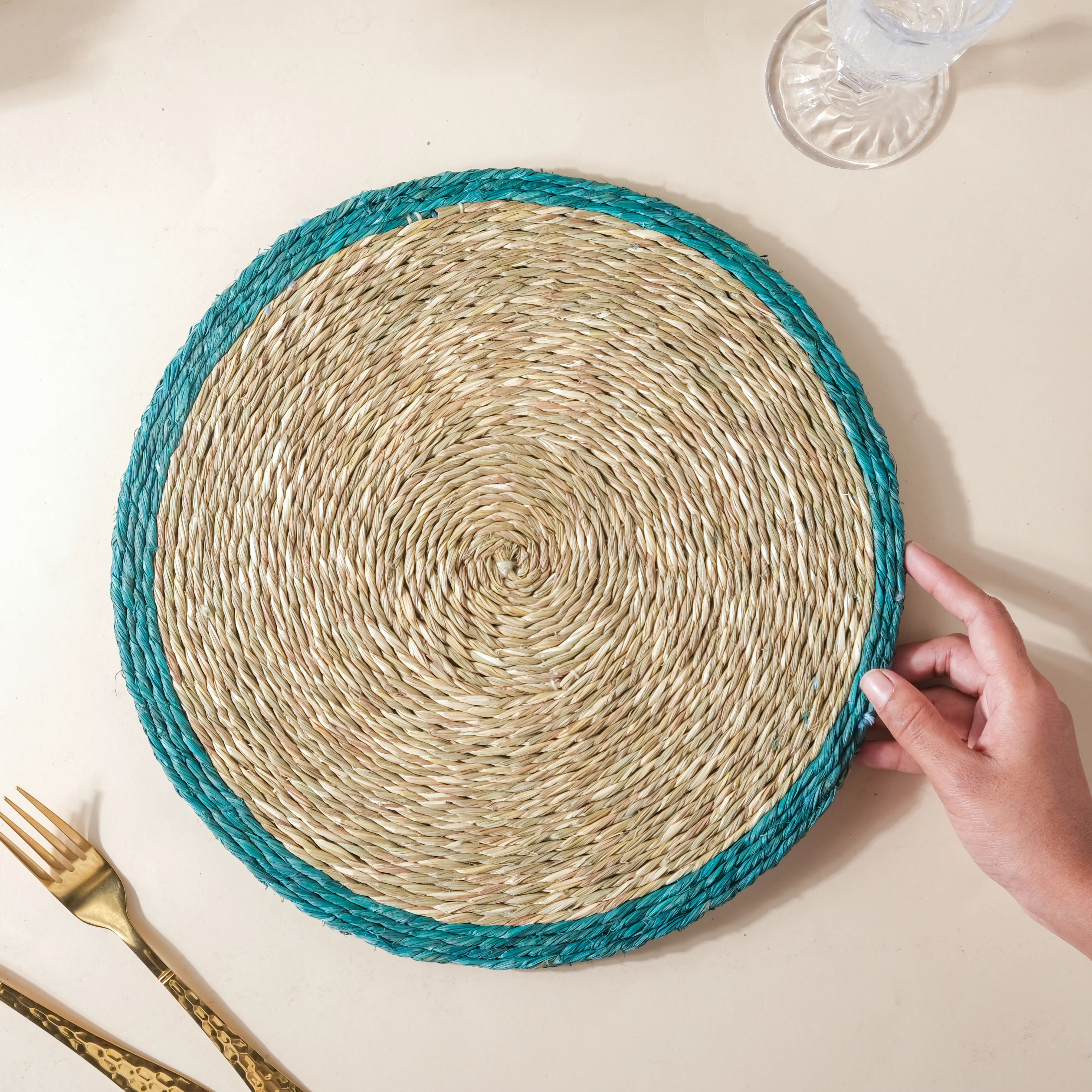 Round Sabai Trivet Turquoise - Image 8