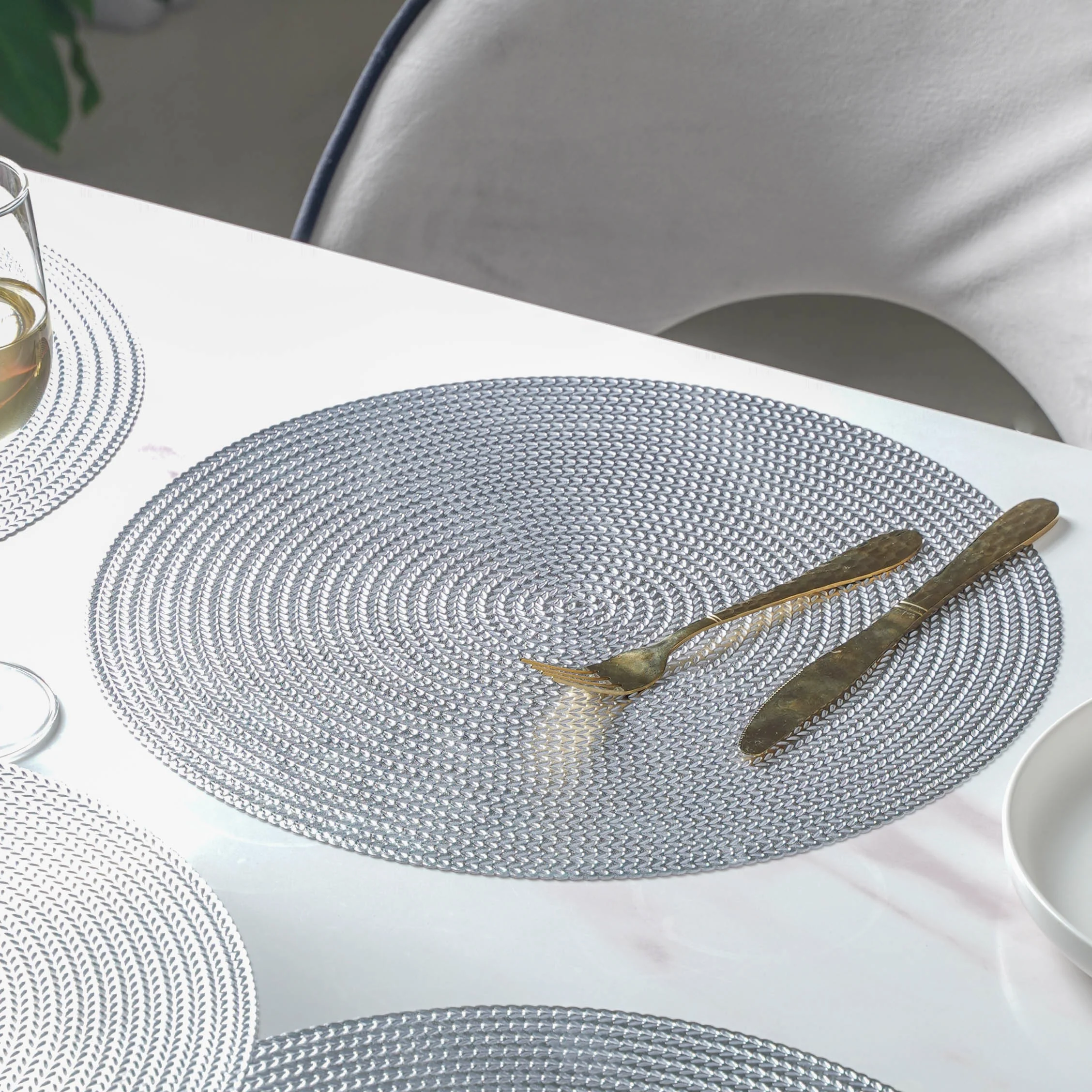 Round Silver Placemat Set of 6 - Image 7