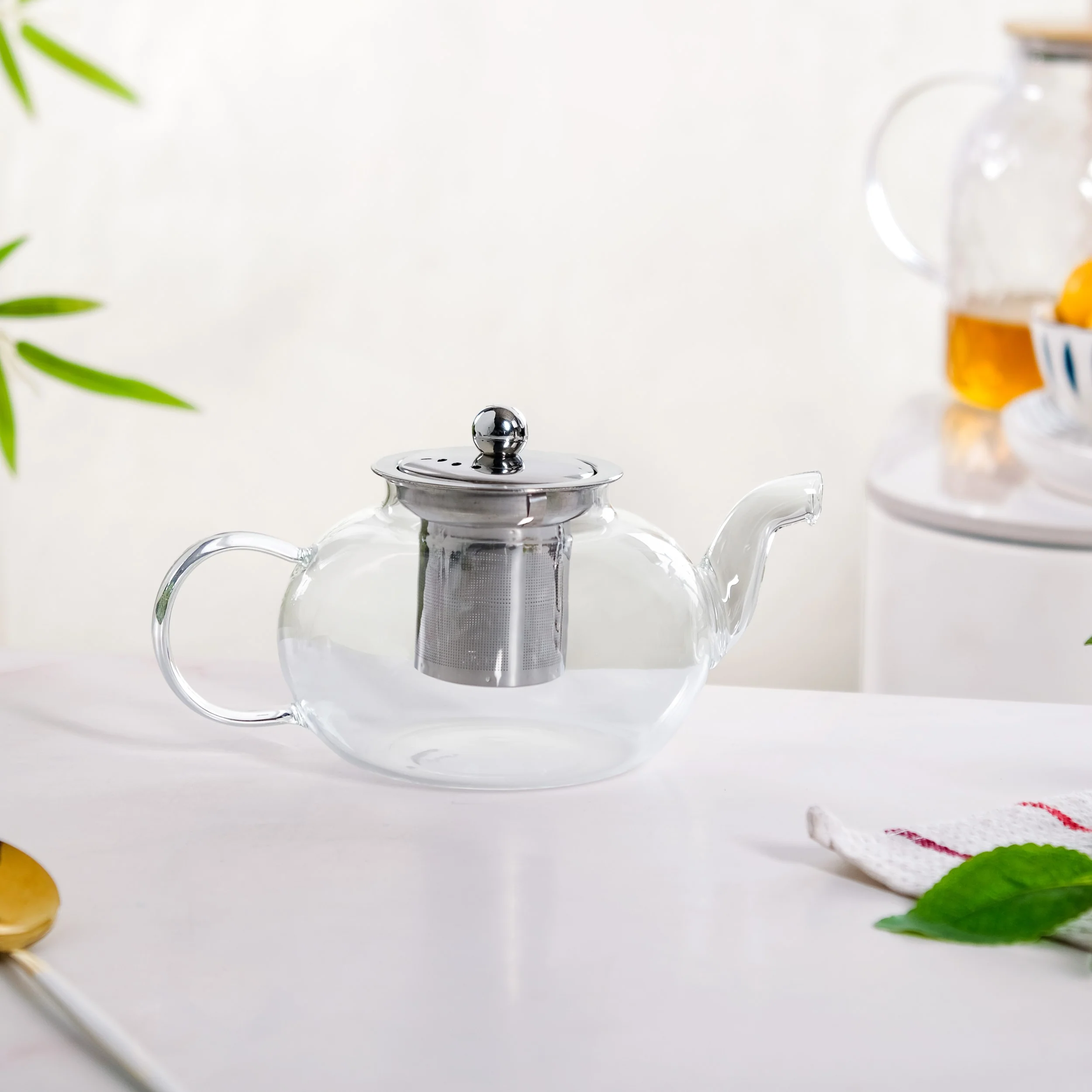 Round Transparent Teapot With Strainer 800ml - Image 7