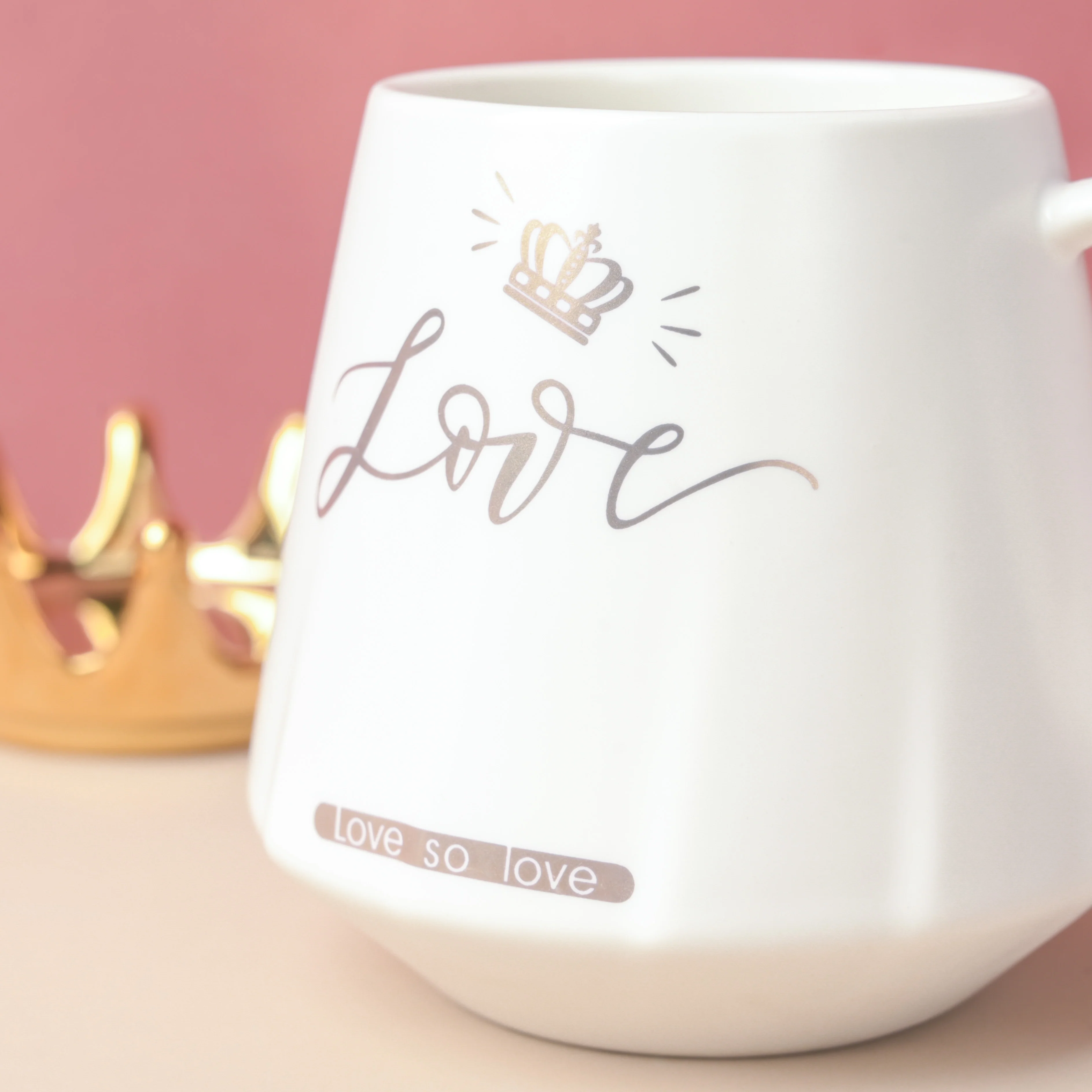 Royal Crown Love Coffee Cup With Lid 300 ml - Image 5