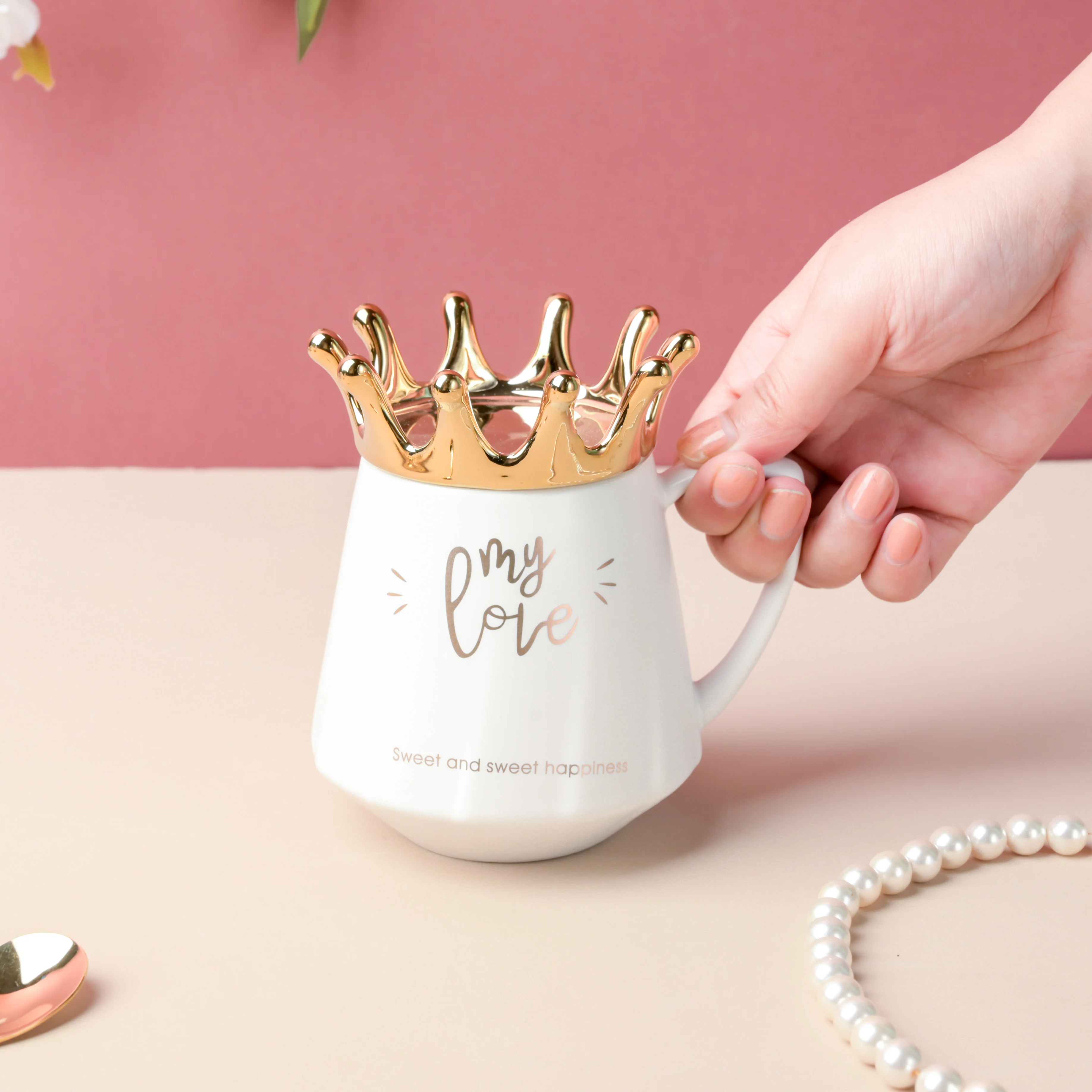 Royal Crown My Love Coffee Cup With Lid 300 ml - Image 2