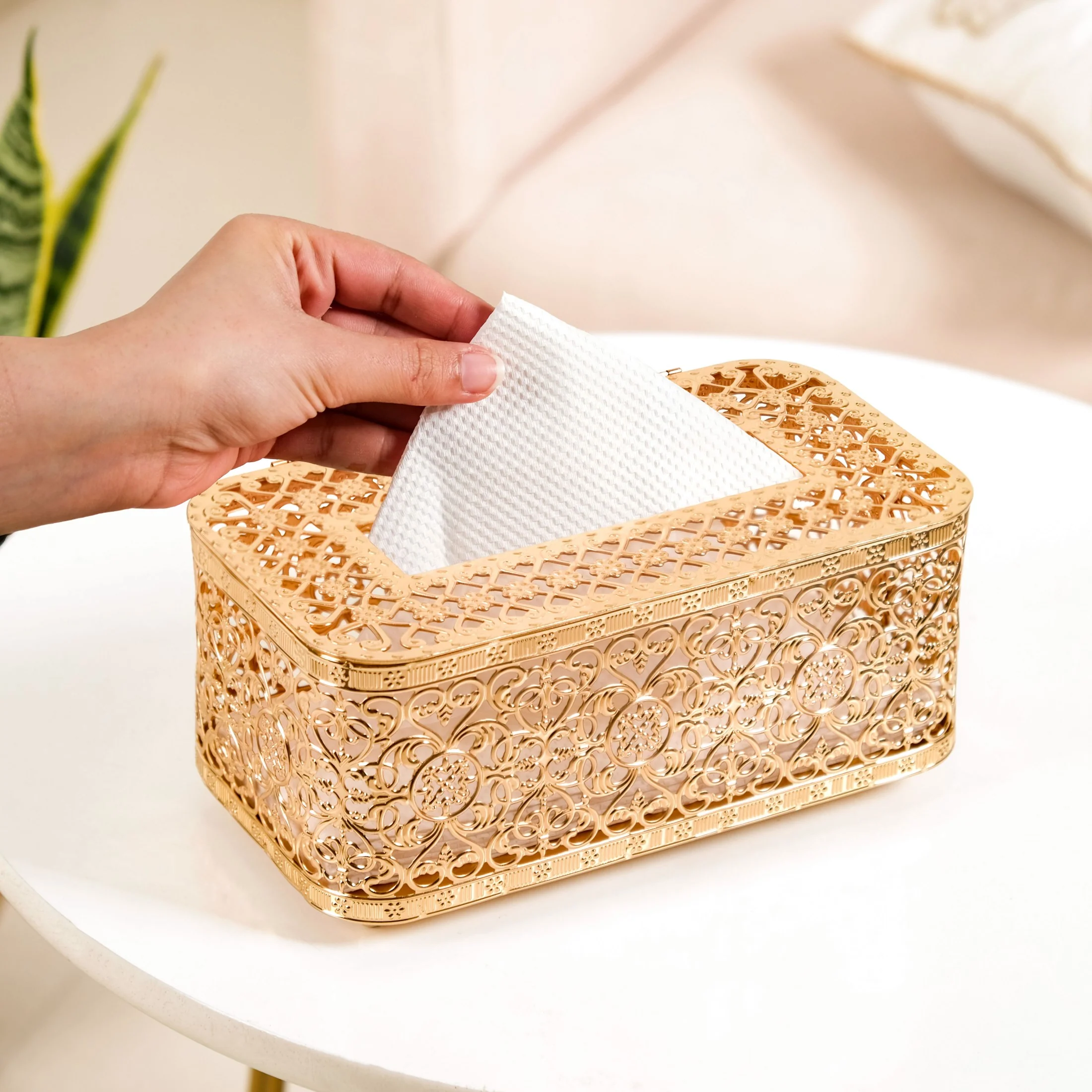 Royalcore Decorative Tissue Paper Holder For Dining Table - Image 2