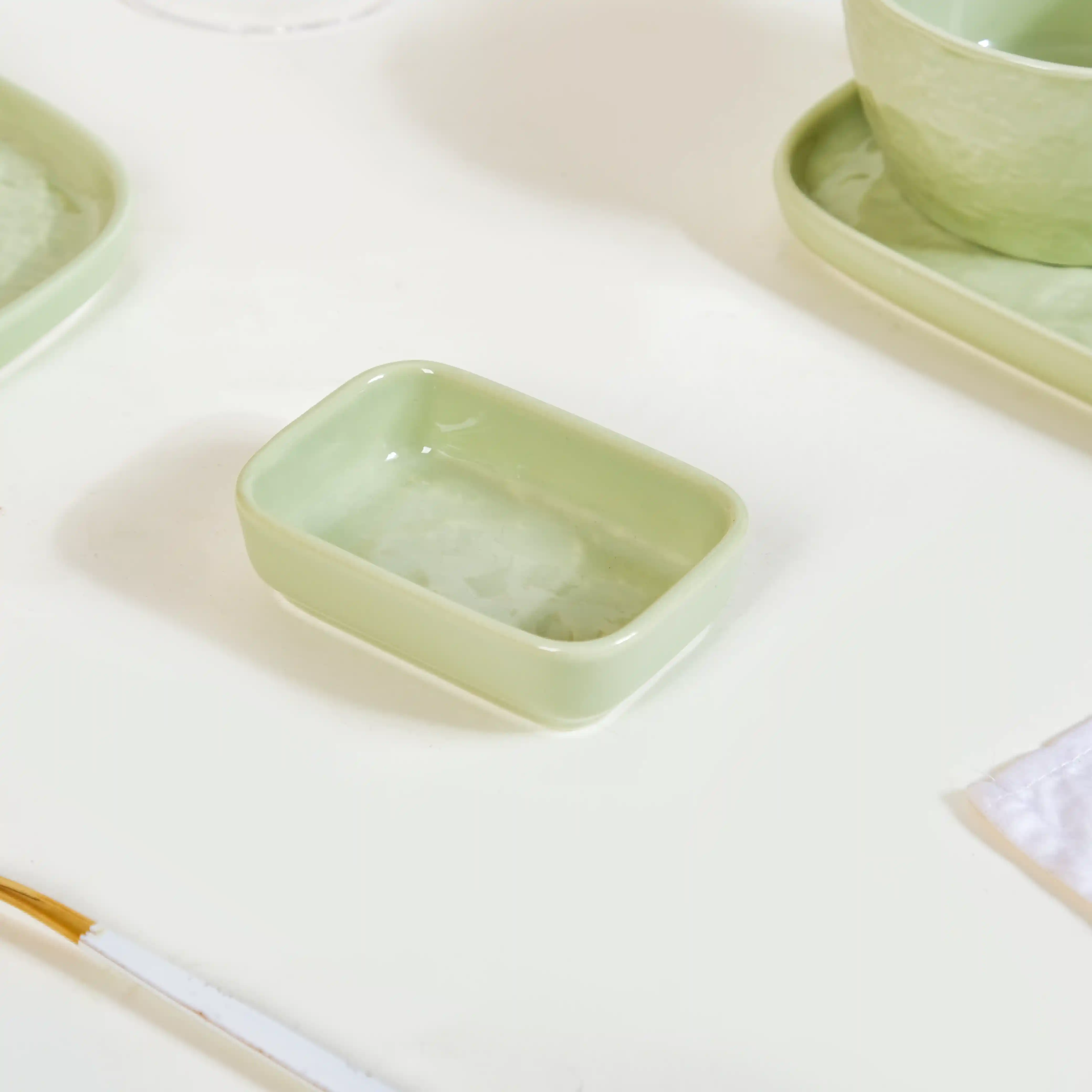 Sage Green Textured 27-Piece Dinner Set For 6 - Image 13