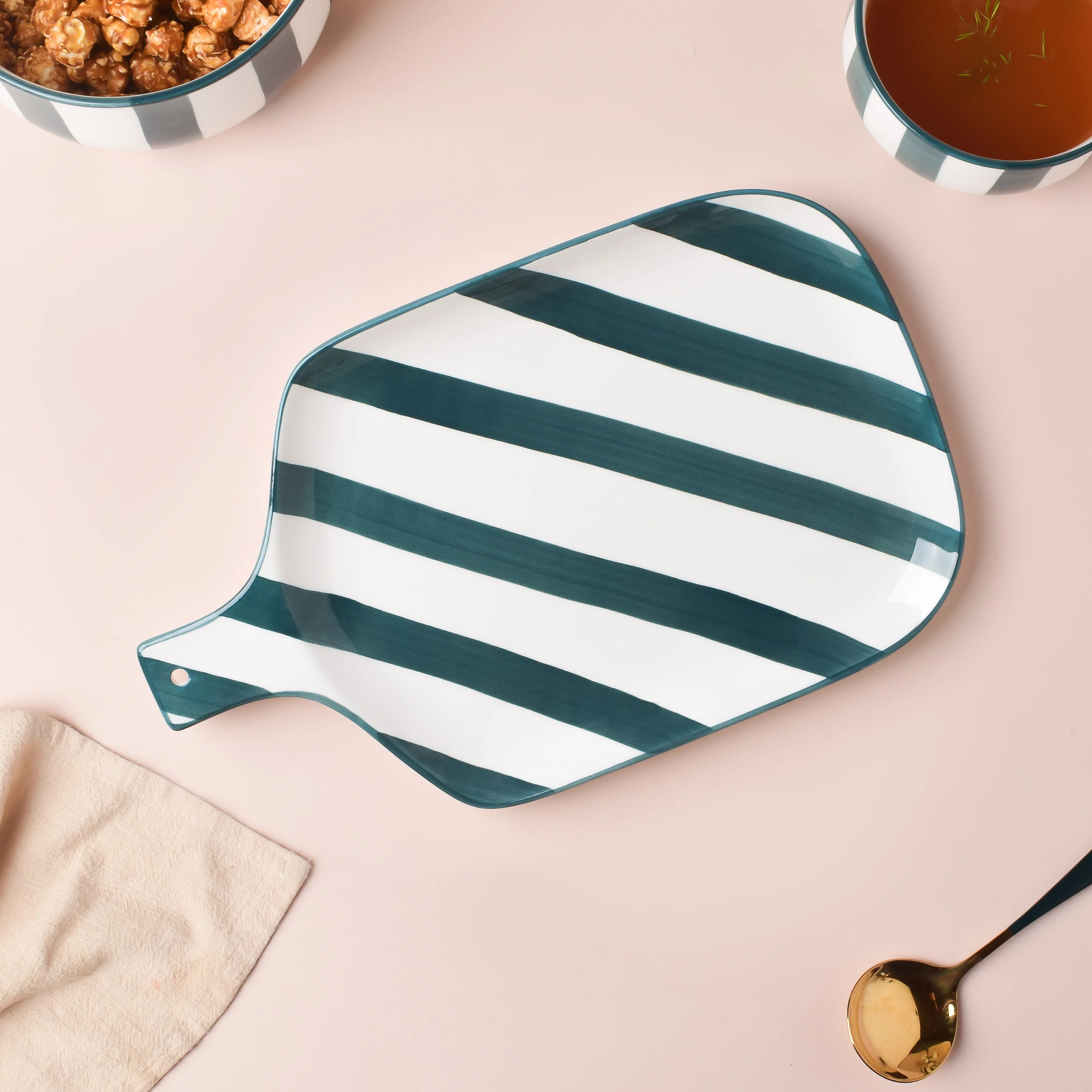 Sailor Striped Green Platter With Handle 10 Inch - Image 4