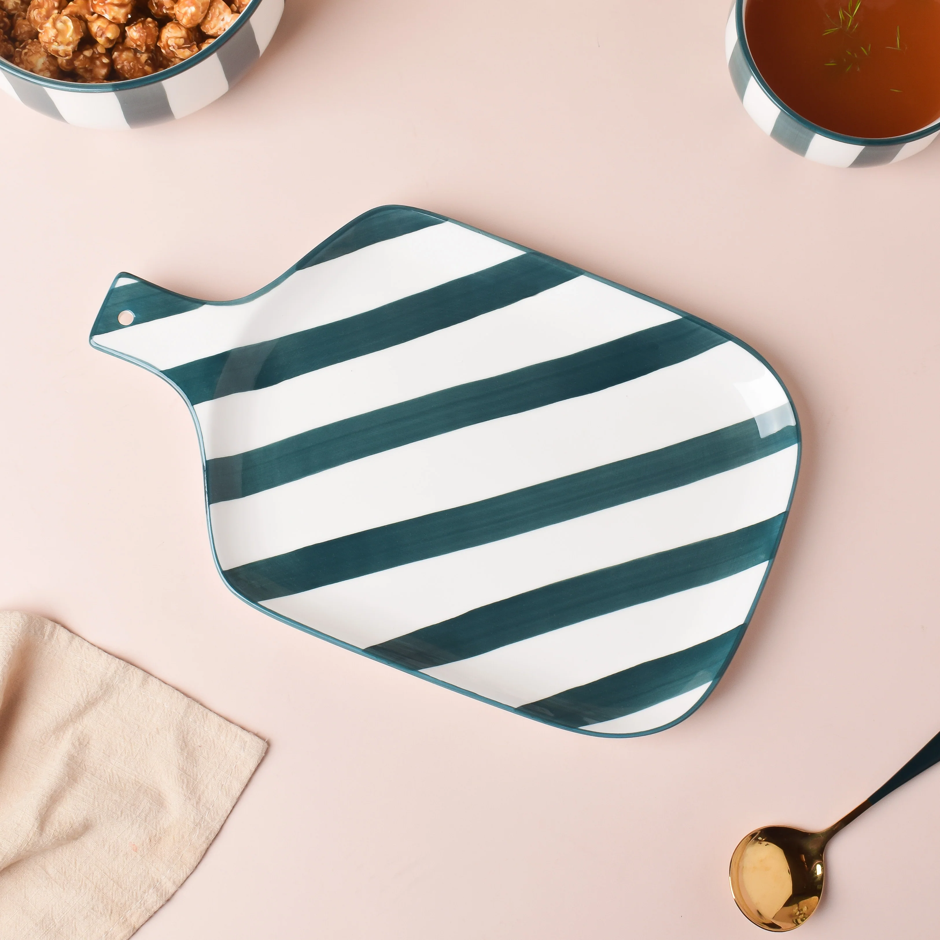 Sailor Striped Green Platter With Handle 10 Inch - Image 5