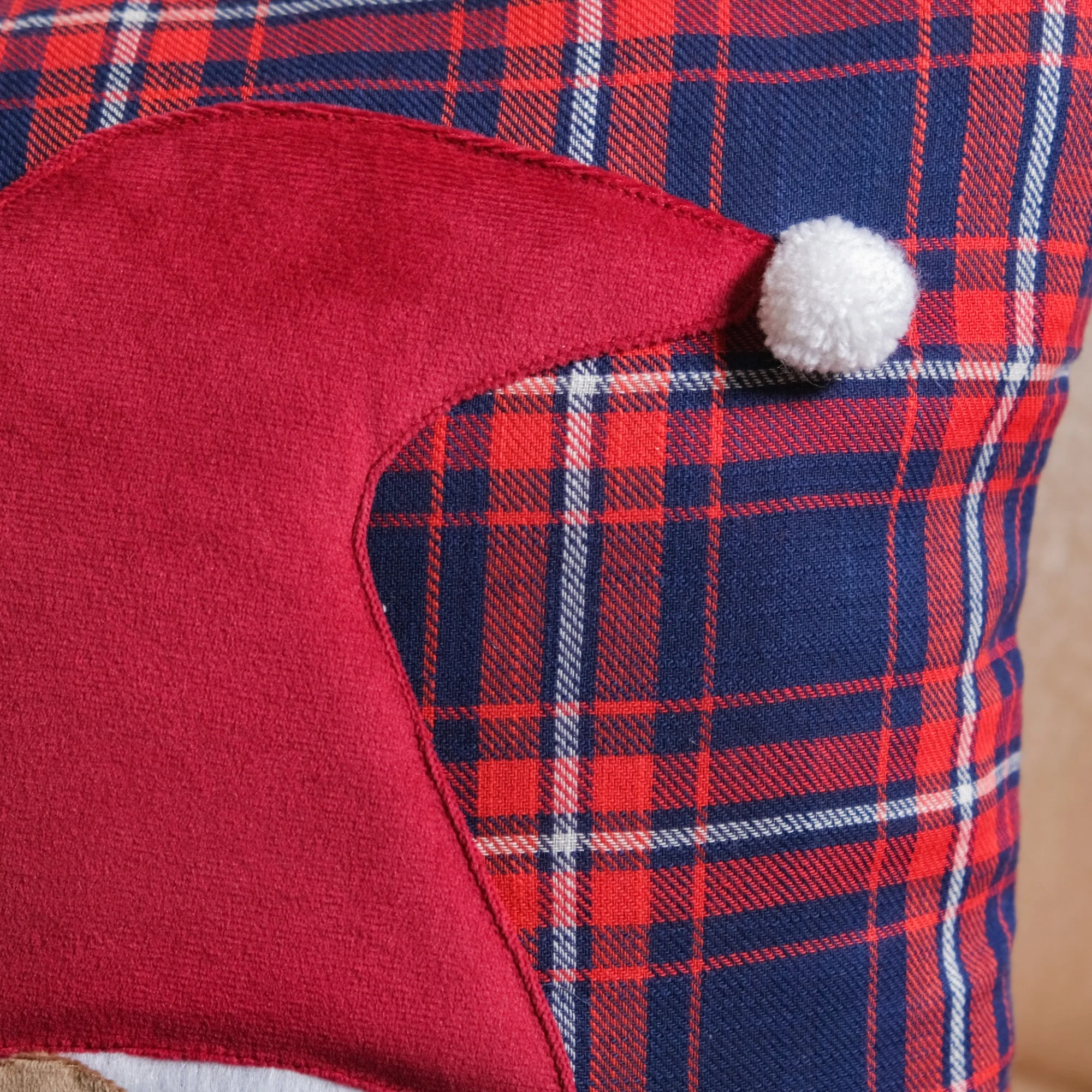 Santa Claus Decorative Christmas Cushion Cover 16x16 Inch - Image 7