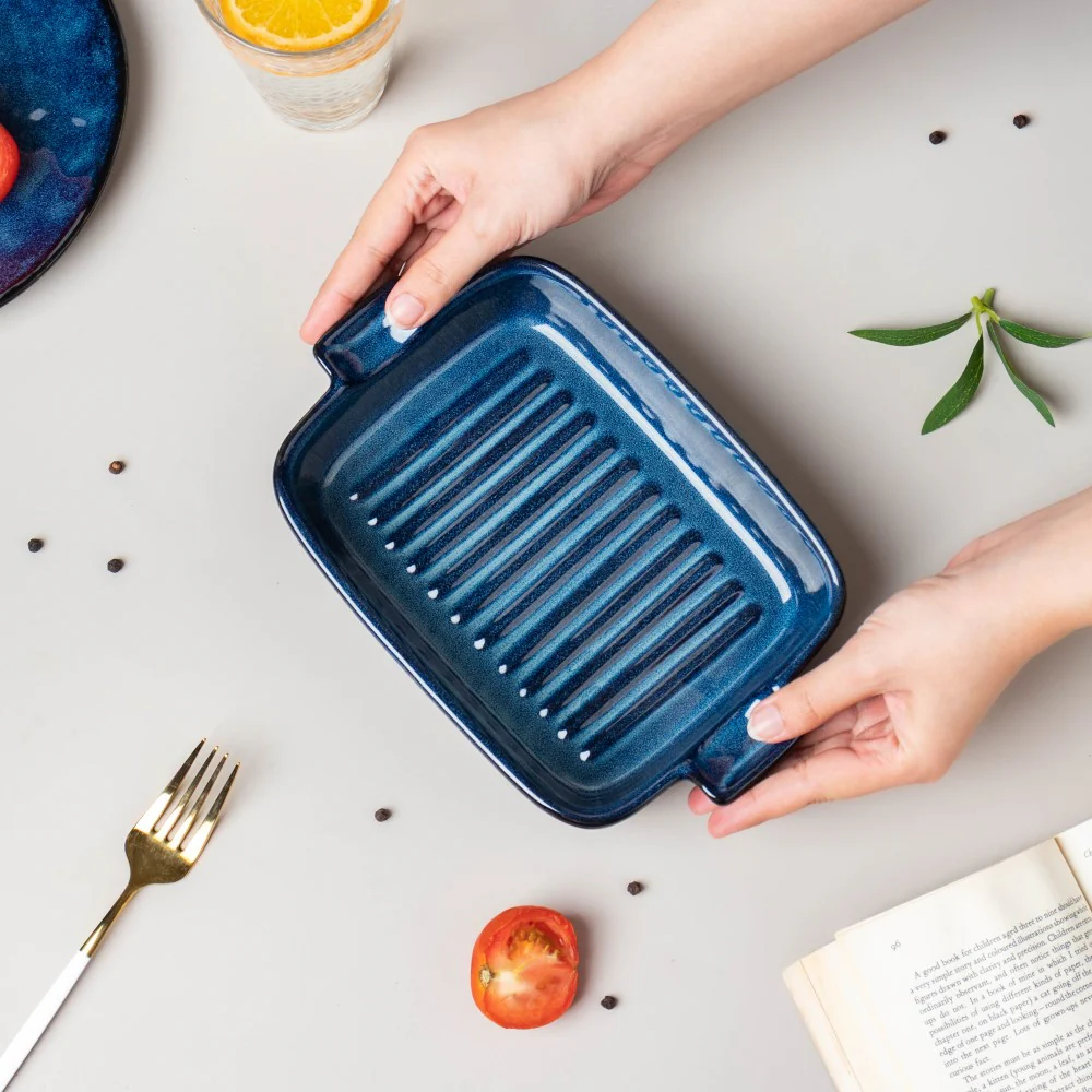 Sapphire Rectangle Baking Dish With Handle Blue 500 ml - Image 3