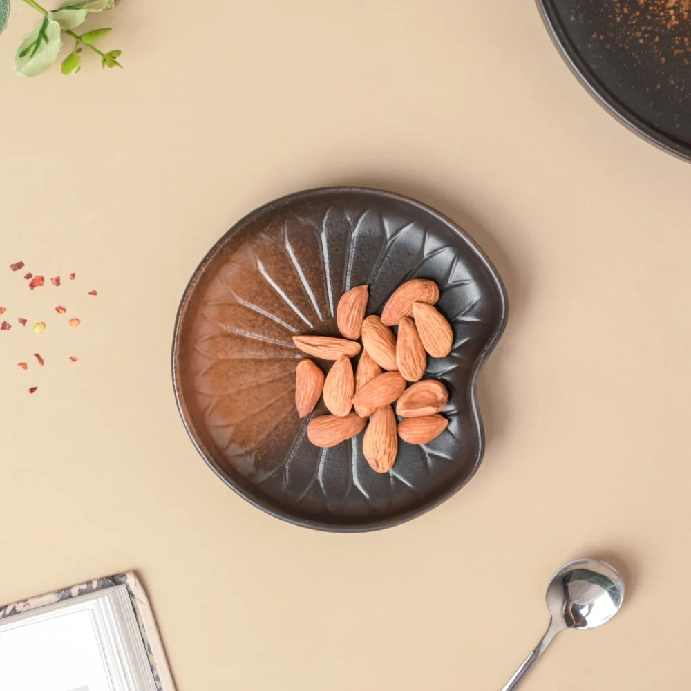 Savanna Stoneware Small Dessert Plate Brown - Image 3