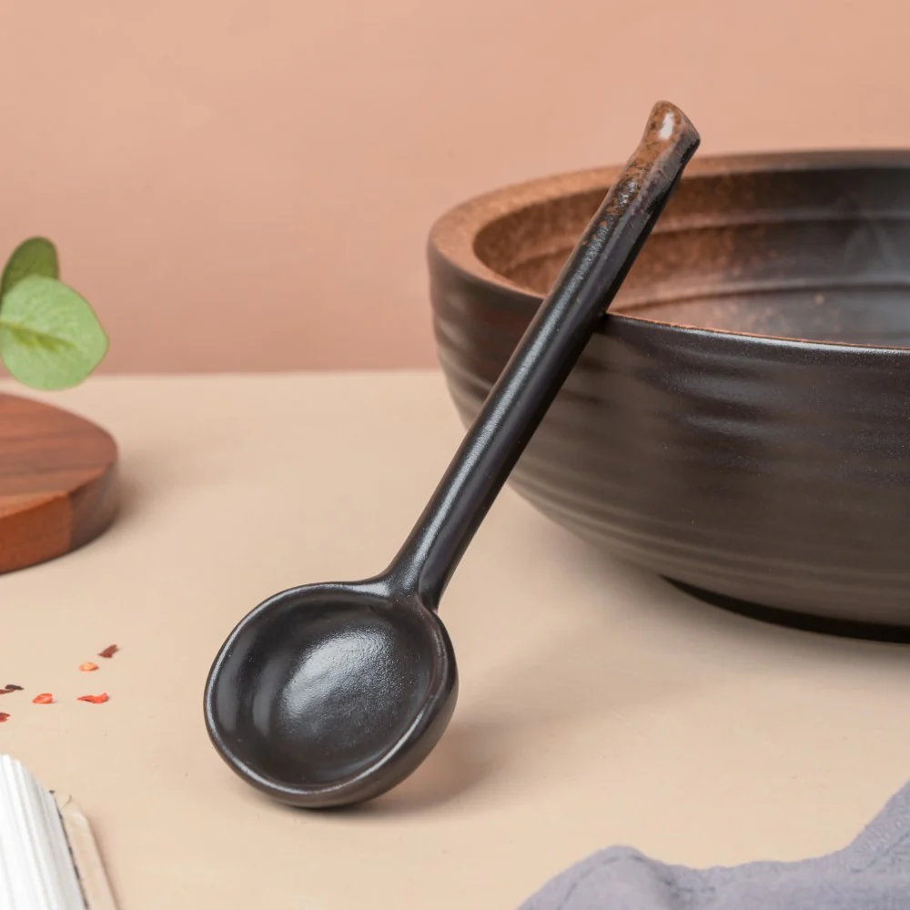 Savanna Stoneware Spoon Black And Brown - Image 5