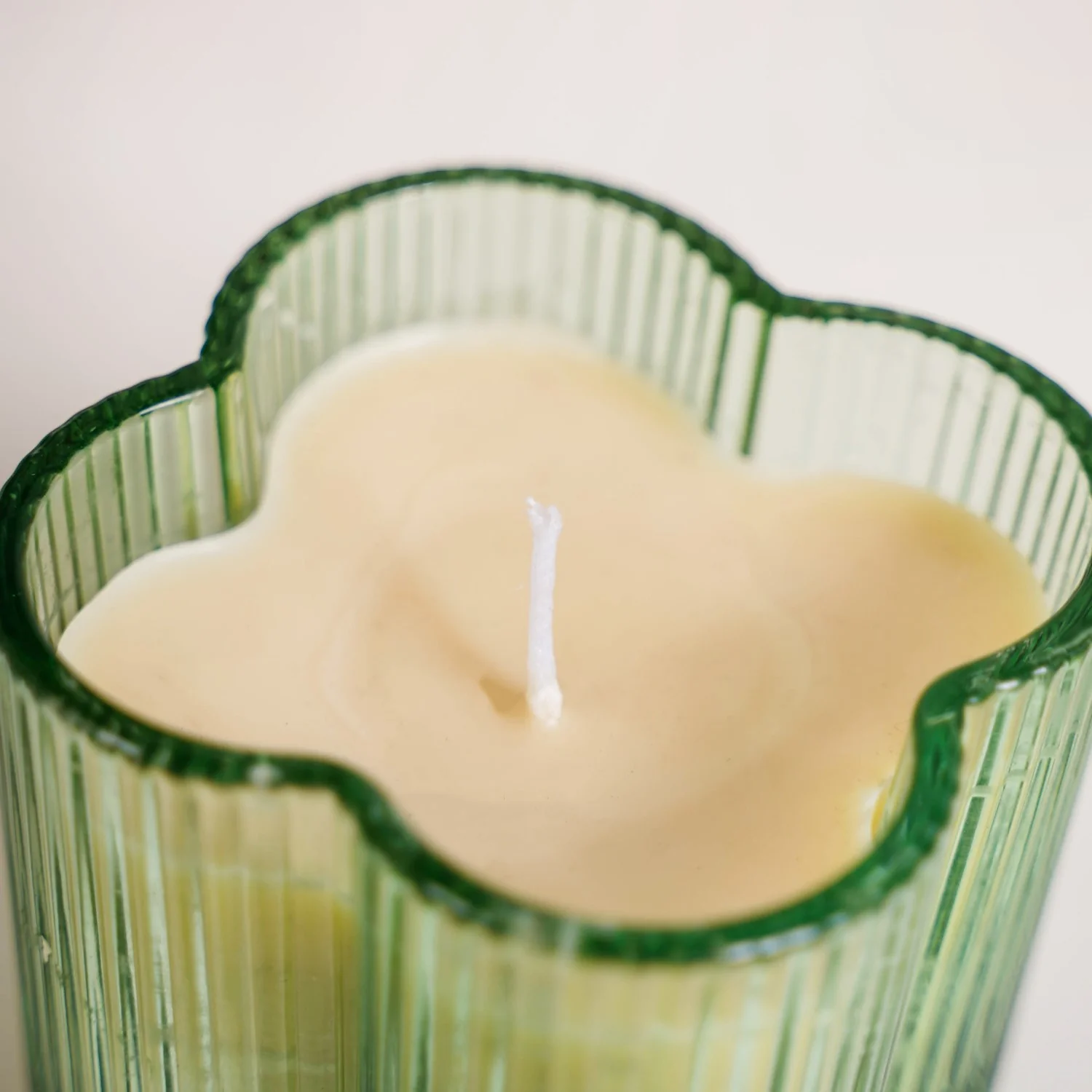 Scented Oasis Fragrant Lucky Leaf Candle Set Of 4 - Image 6