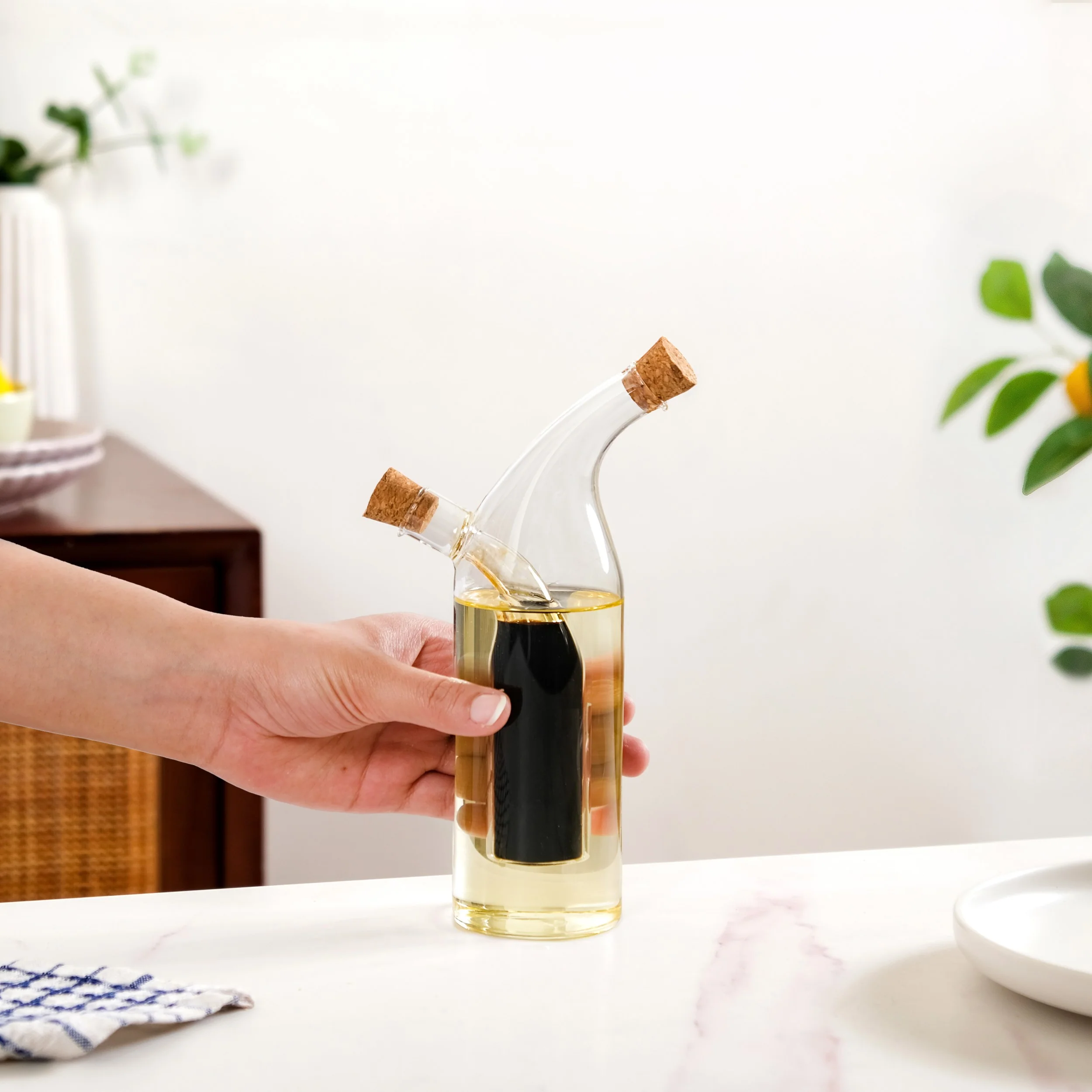 Seasoned Oil Cruet Dispenser - Image 2