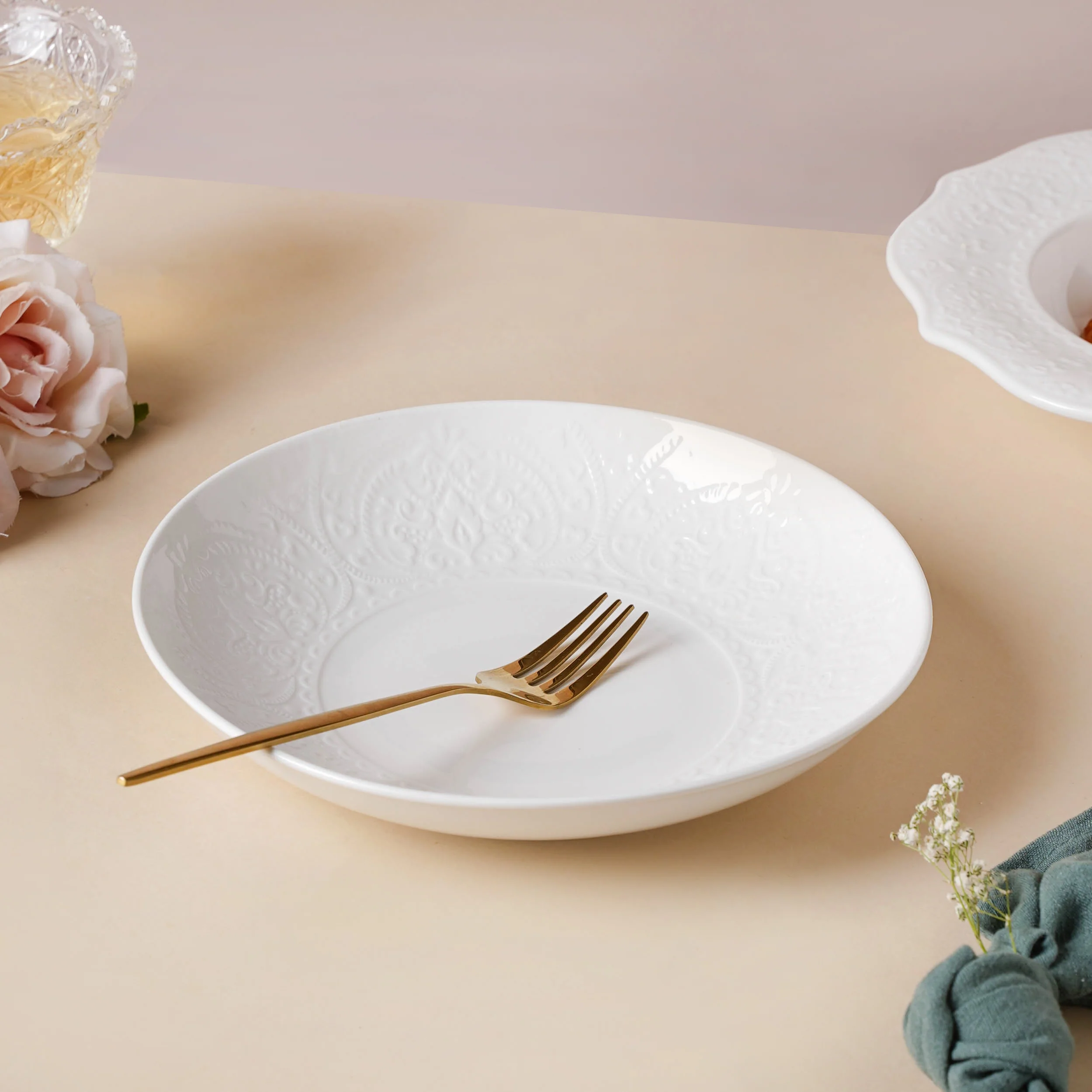Serena Lily White Dinner Plate 9 Inch - Image 6