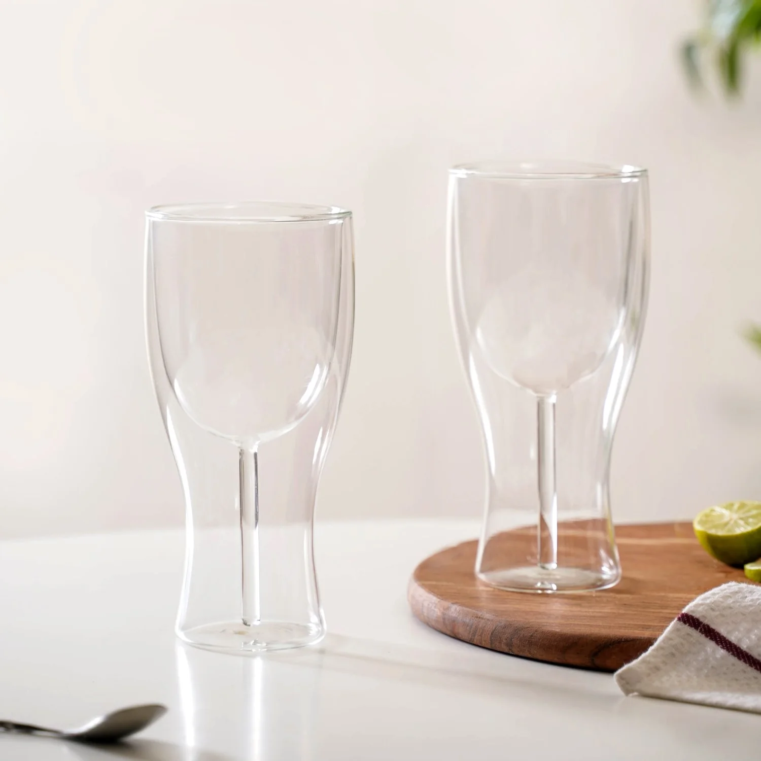 Set Of 2 Borosilicate Double Wall Wine Glasses 450ml - Image 3