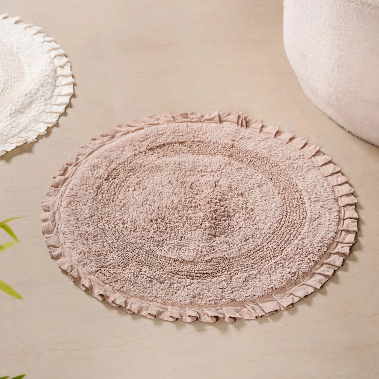 Set Of 2 Circular Frilled Cotton Floor Mats 23 Inch - Image 2