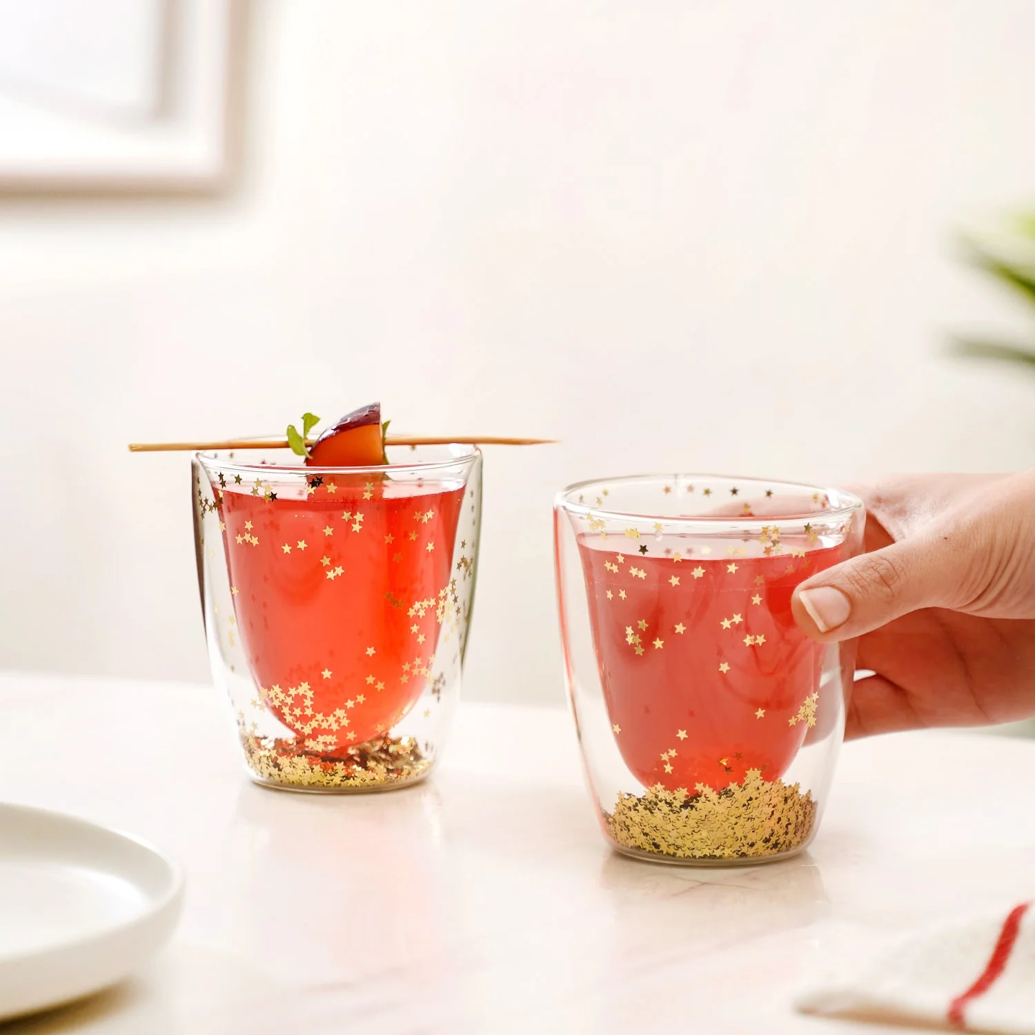 Set Of 2 Gold Star Glass Tumblers 225ml - Image 2