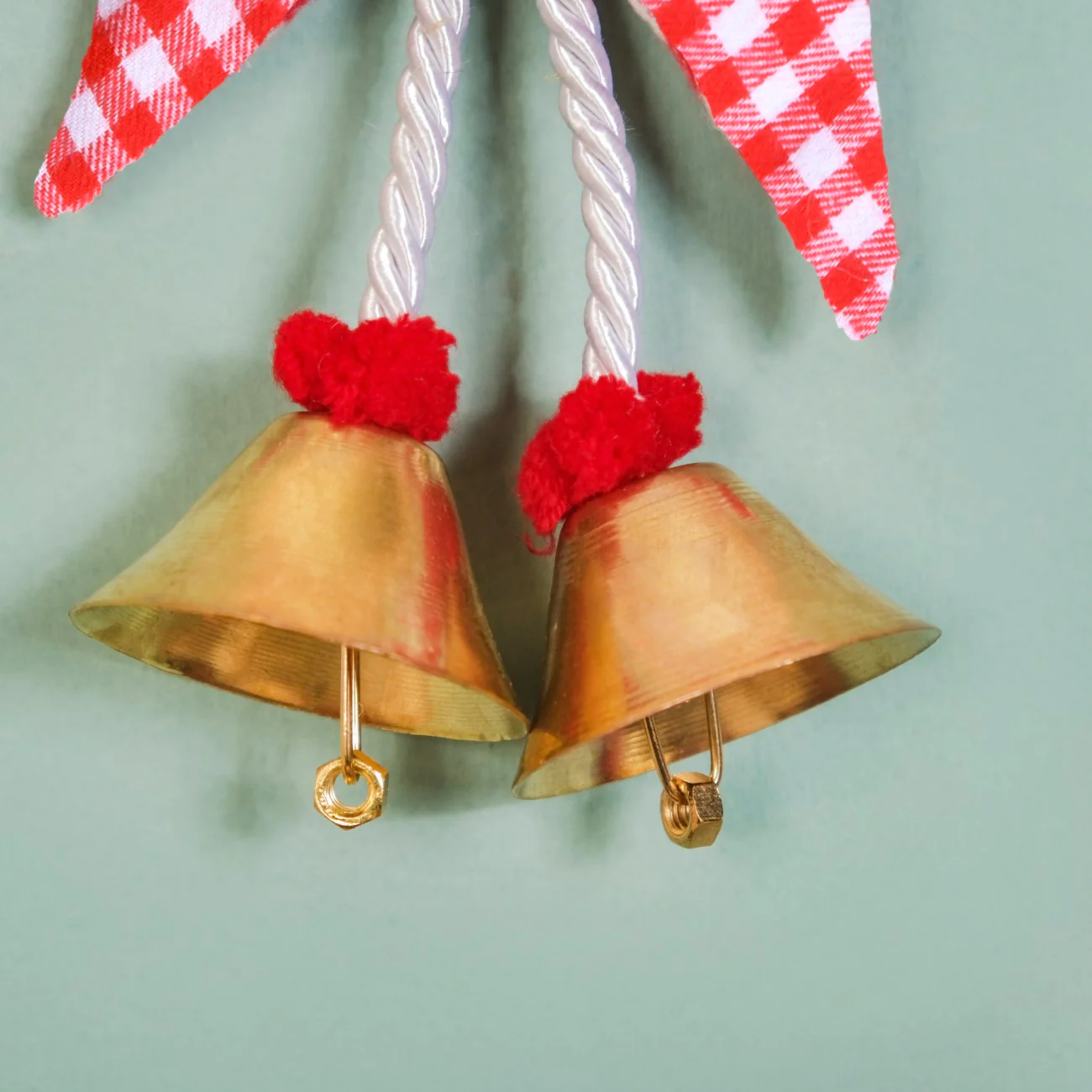 Set Of 2 Golden Bell Wall Hanging With Bow - Image 3