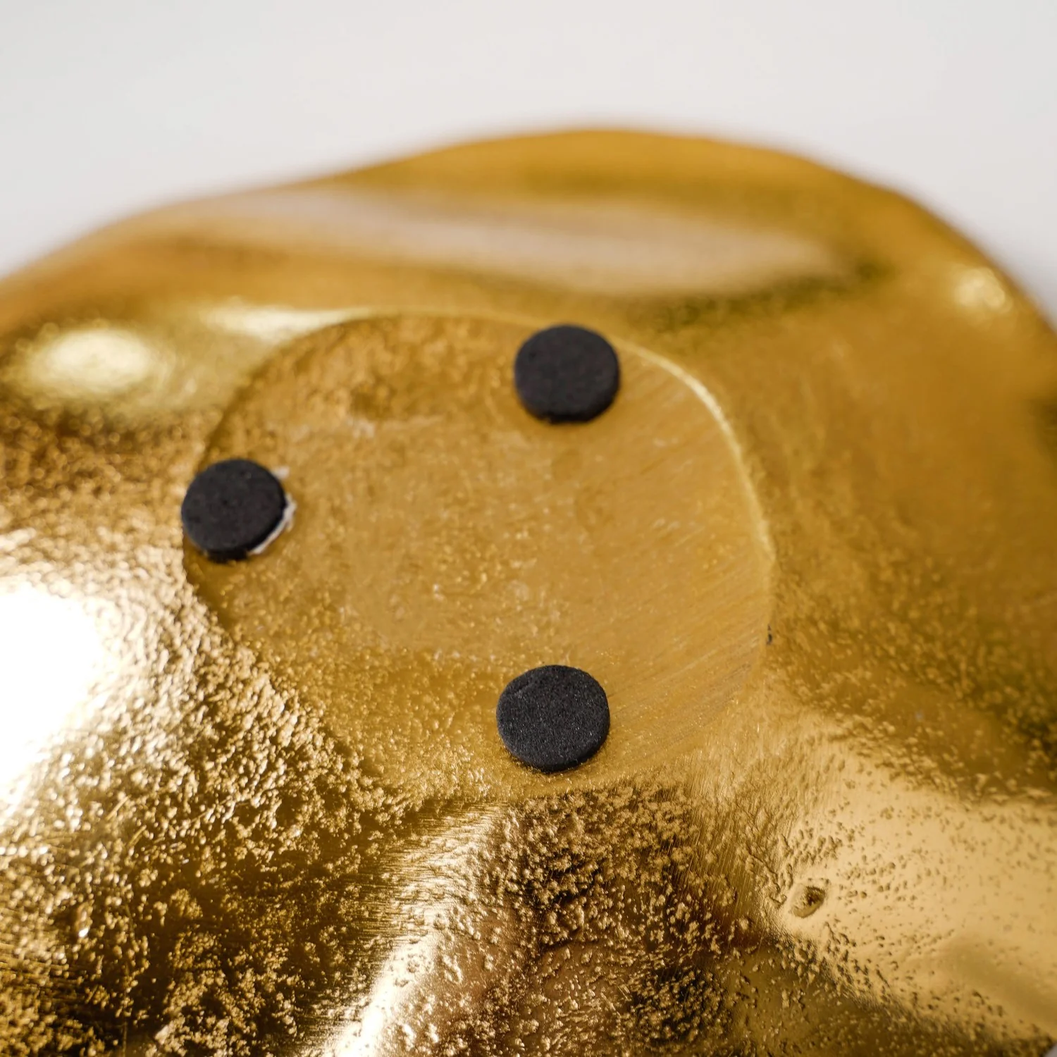 Set of 2 Leaf Plates Gold - Image 10