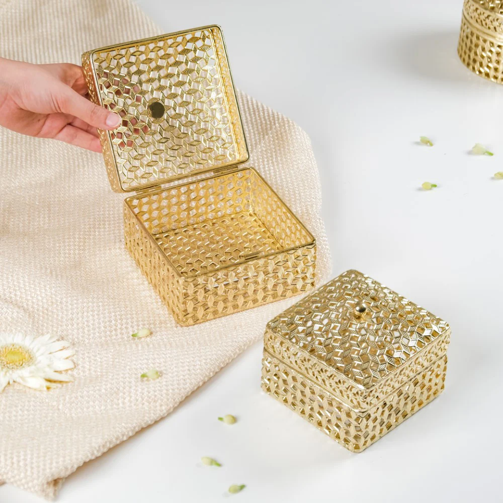 Set of 2 Vintage Jewellery Box Gold - Image 2