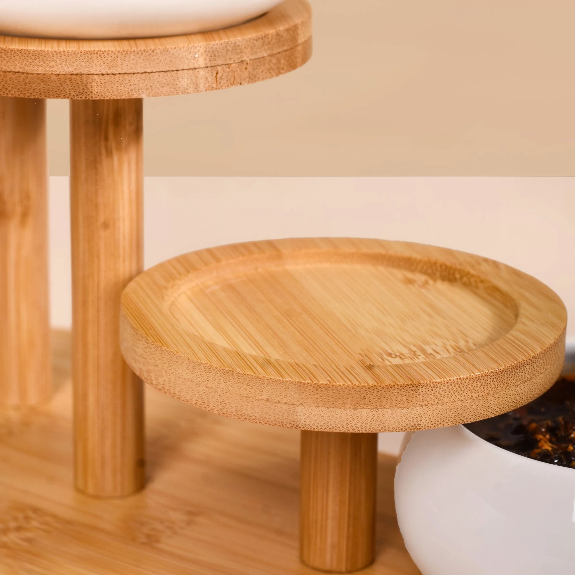 Set Of 4 Ceramic Bowls With Staircase Wooden Stand - Image 8