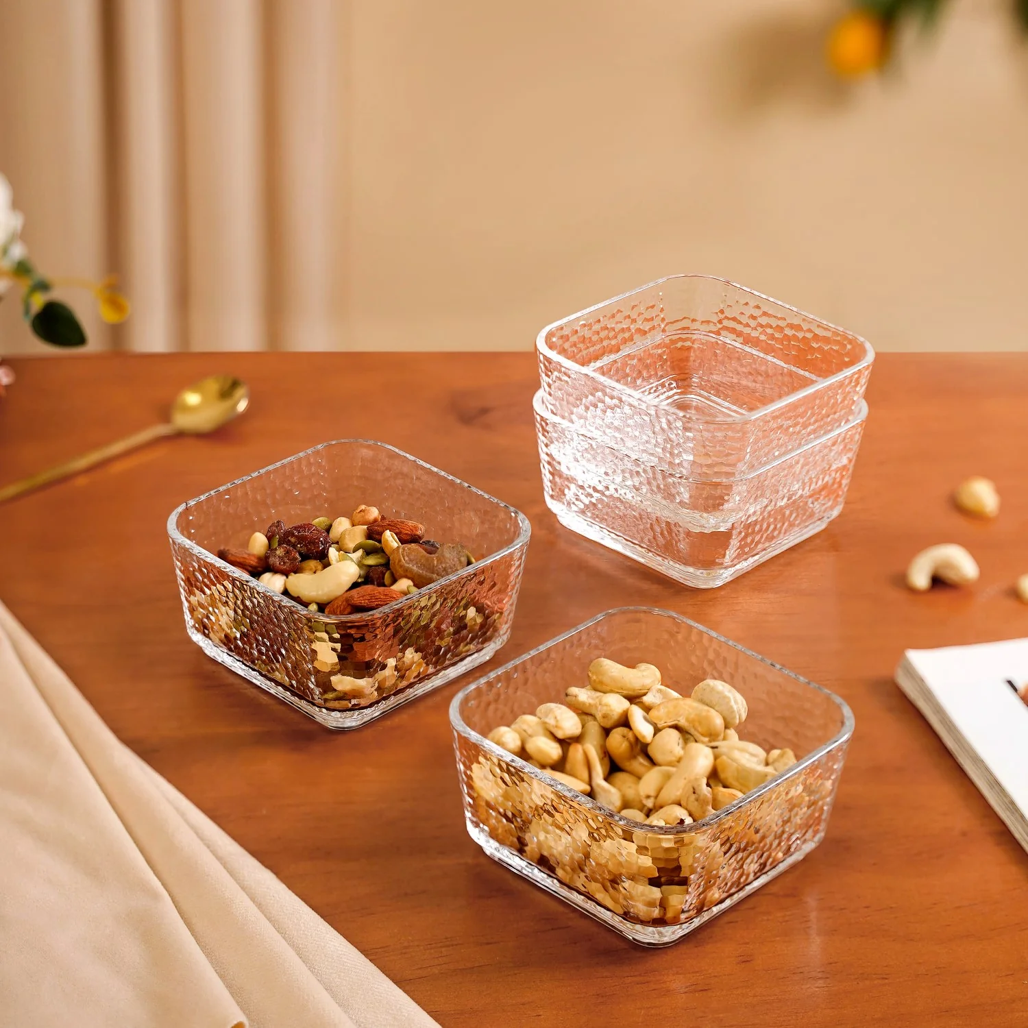 Set Of 4 Glass Bowls Square Textured 300ml - Image 6