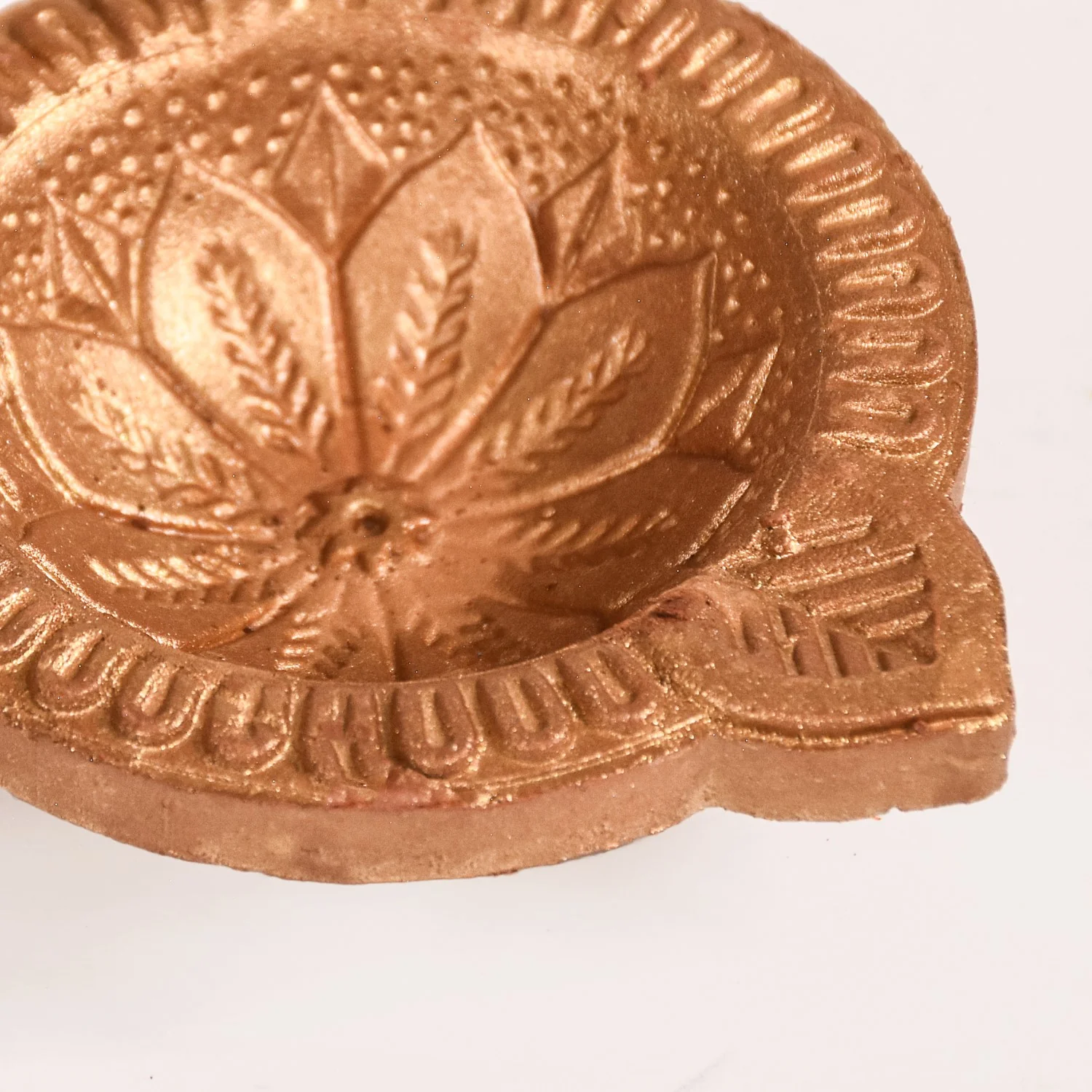 Set Of 48 Geometric Petal Terracotta Diyas - Image 9