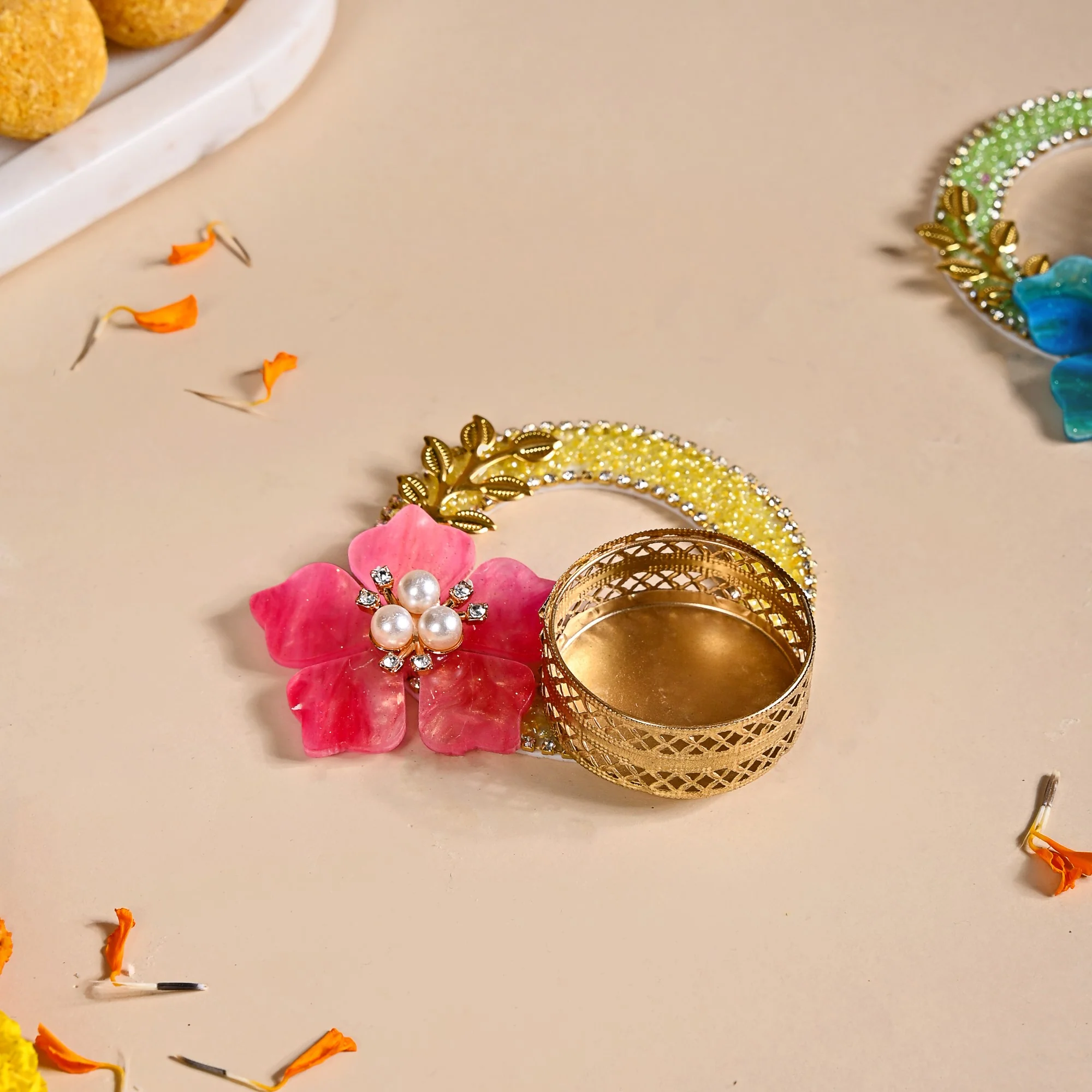 Set Of 6 Floral Ring Tea Light Holders - Image 6