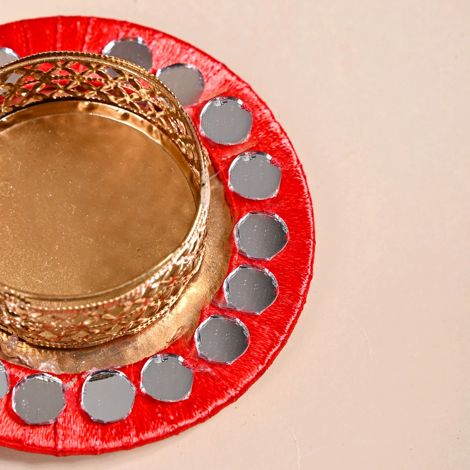 Set Of 6 Mirror Art Red Tea Light Holders - Image 9