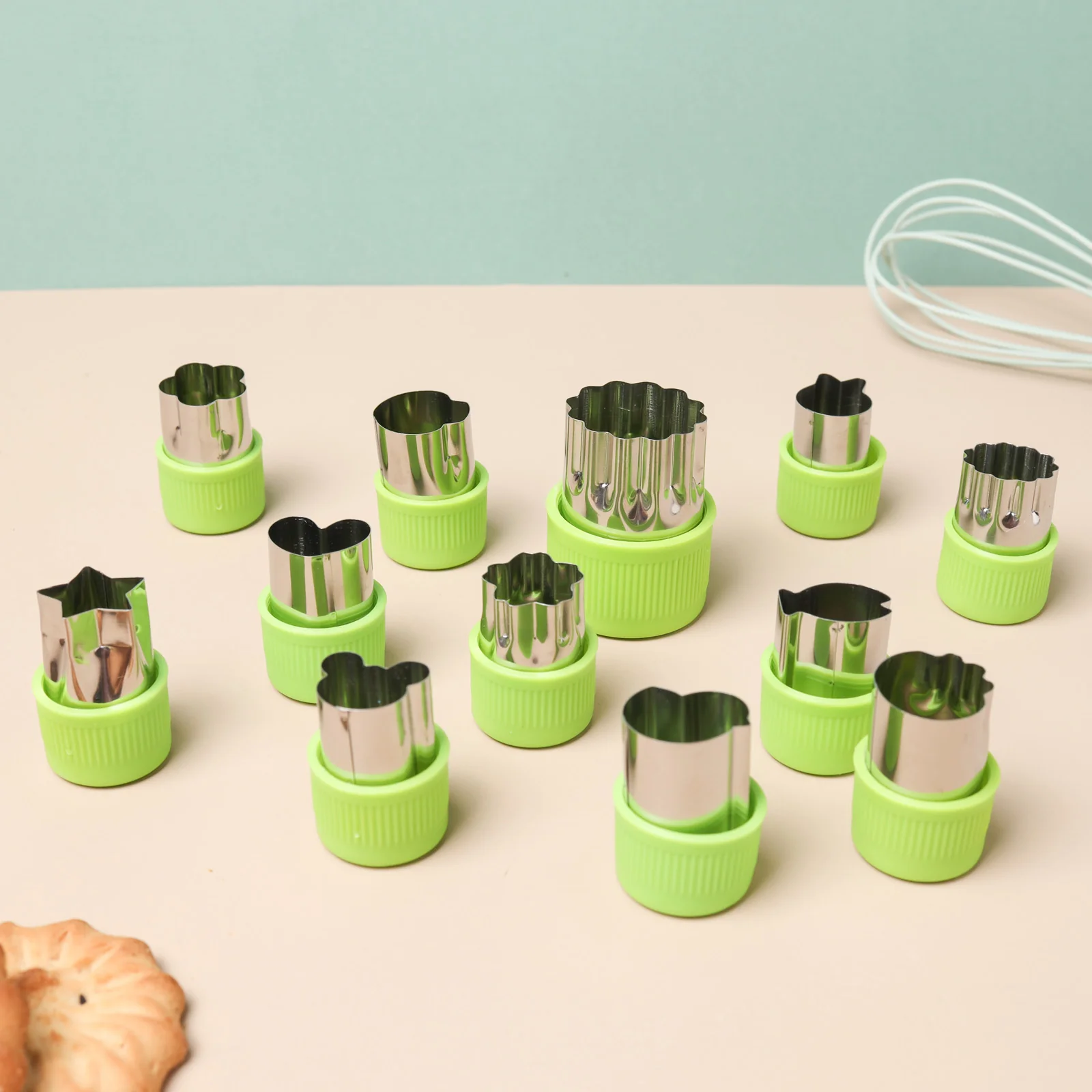 Shape Cutters Set Green - Image 2