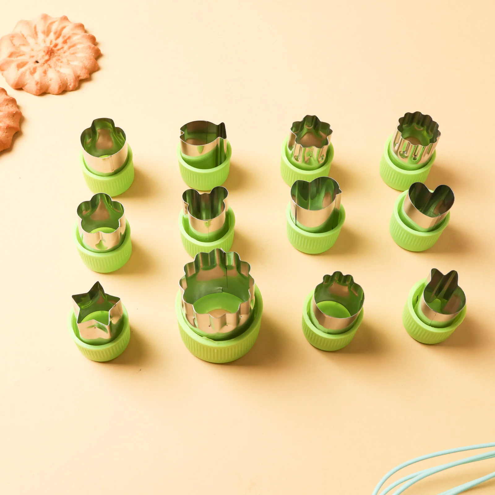 Shape Cutters Set Green - Image 3