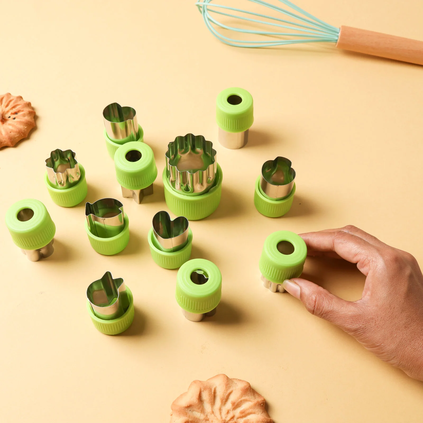 Shape Cutters Set Green - Image 6