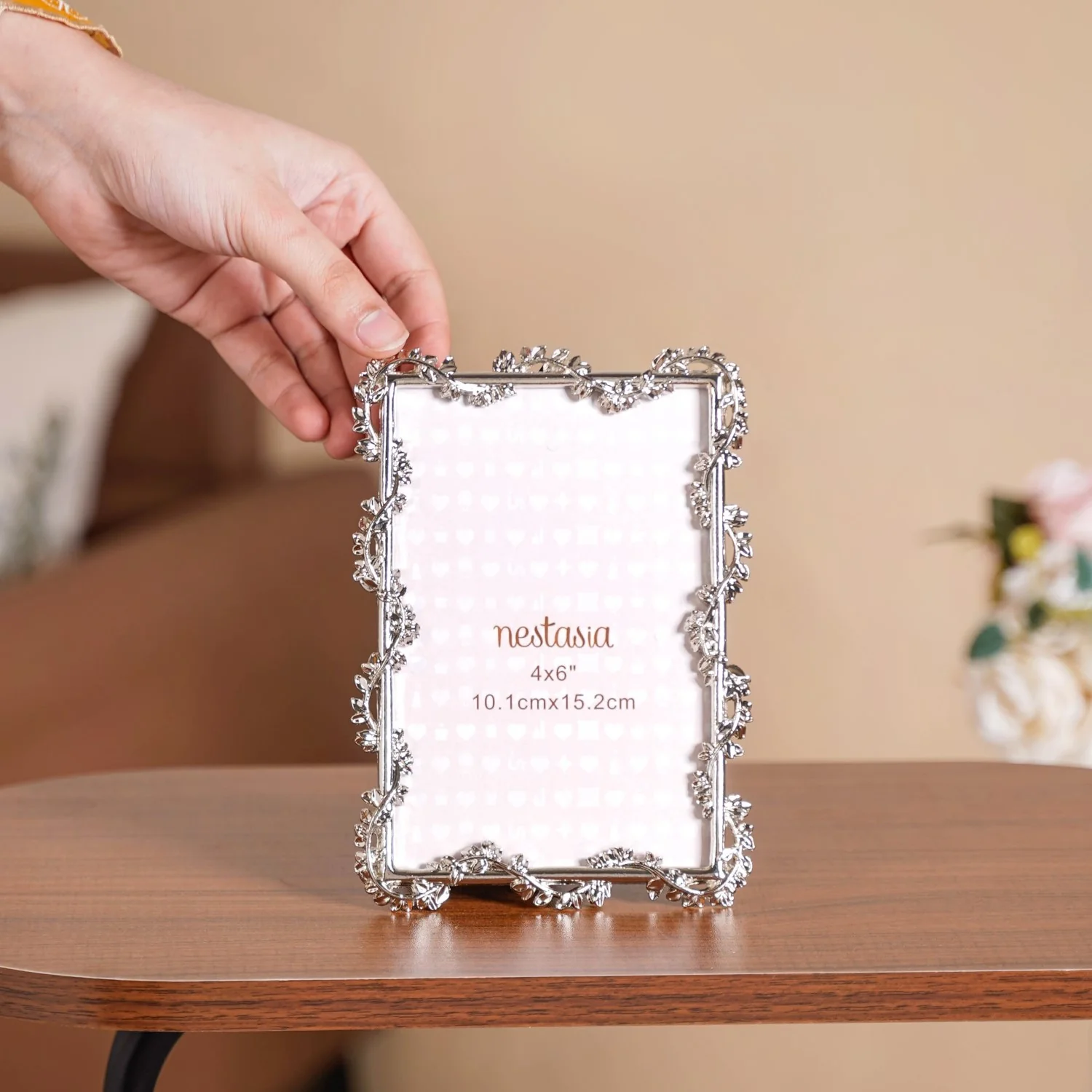 Silver Leaf Picture Frame Small 10x15cm - Image 3
