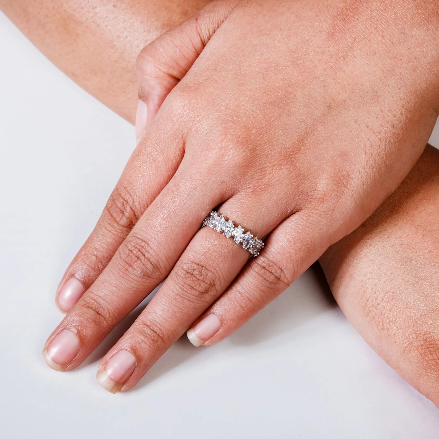 Silver Shimmer Leaf Ring - Image 2