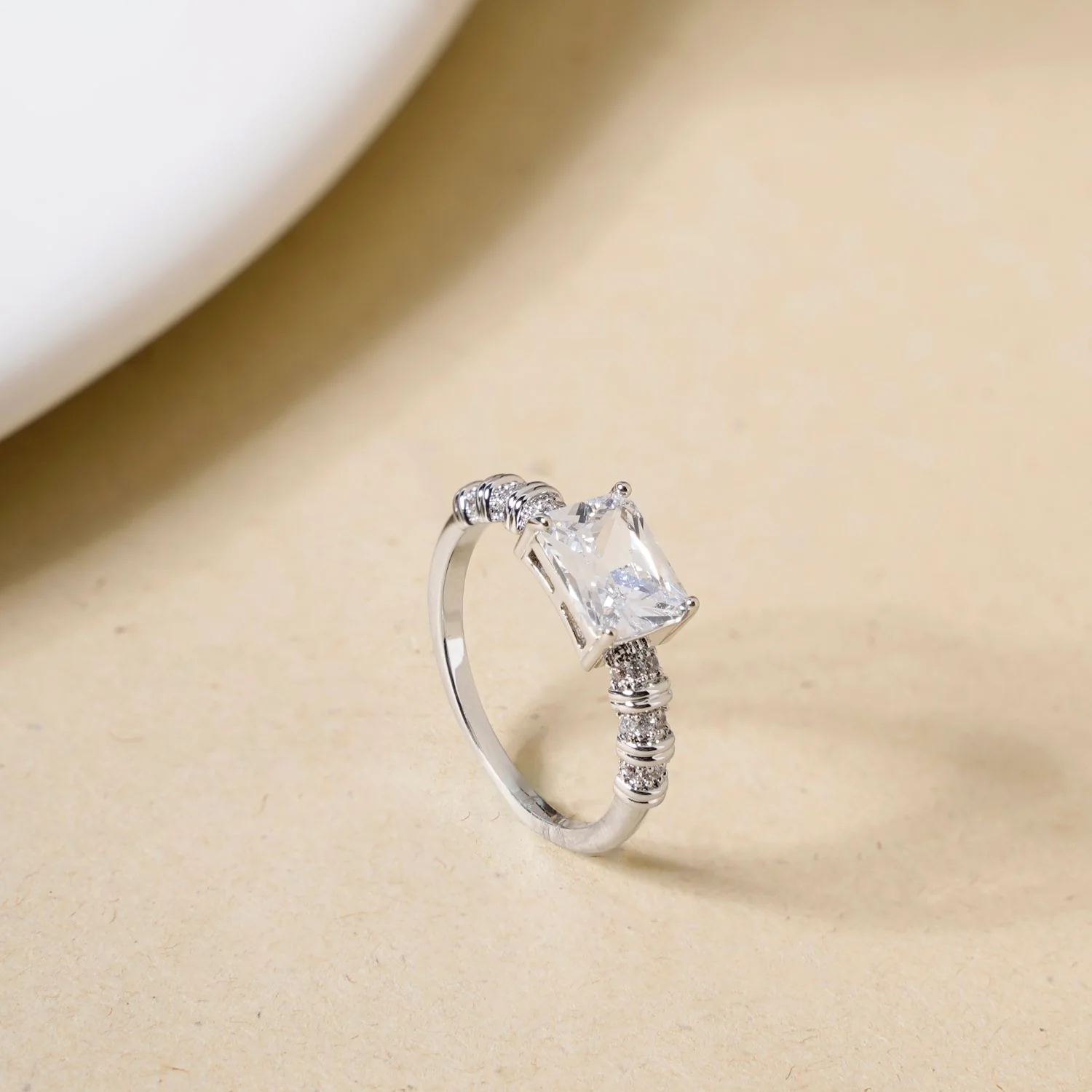 Silver Solitaire Stud Ring