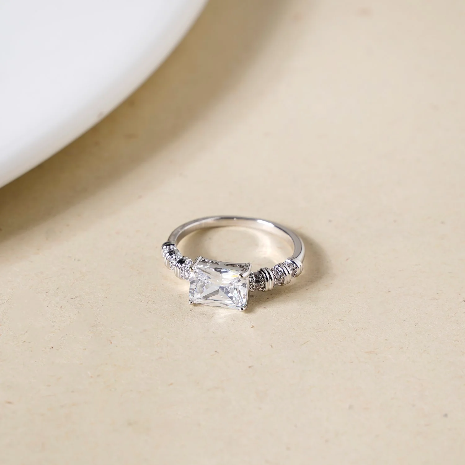 Silver Solitaire Stud Ring - Image 5