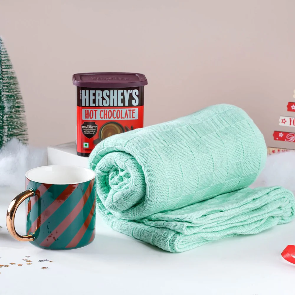 Sip And Snuggle Christmas Hamper Set Of 3 - Image 3