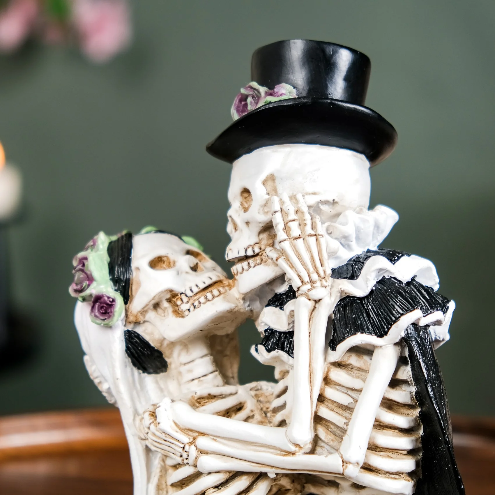 Skeleton Bride And Groom Decor Showpiece - Image 7