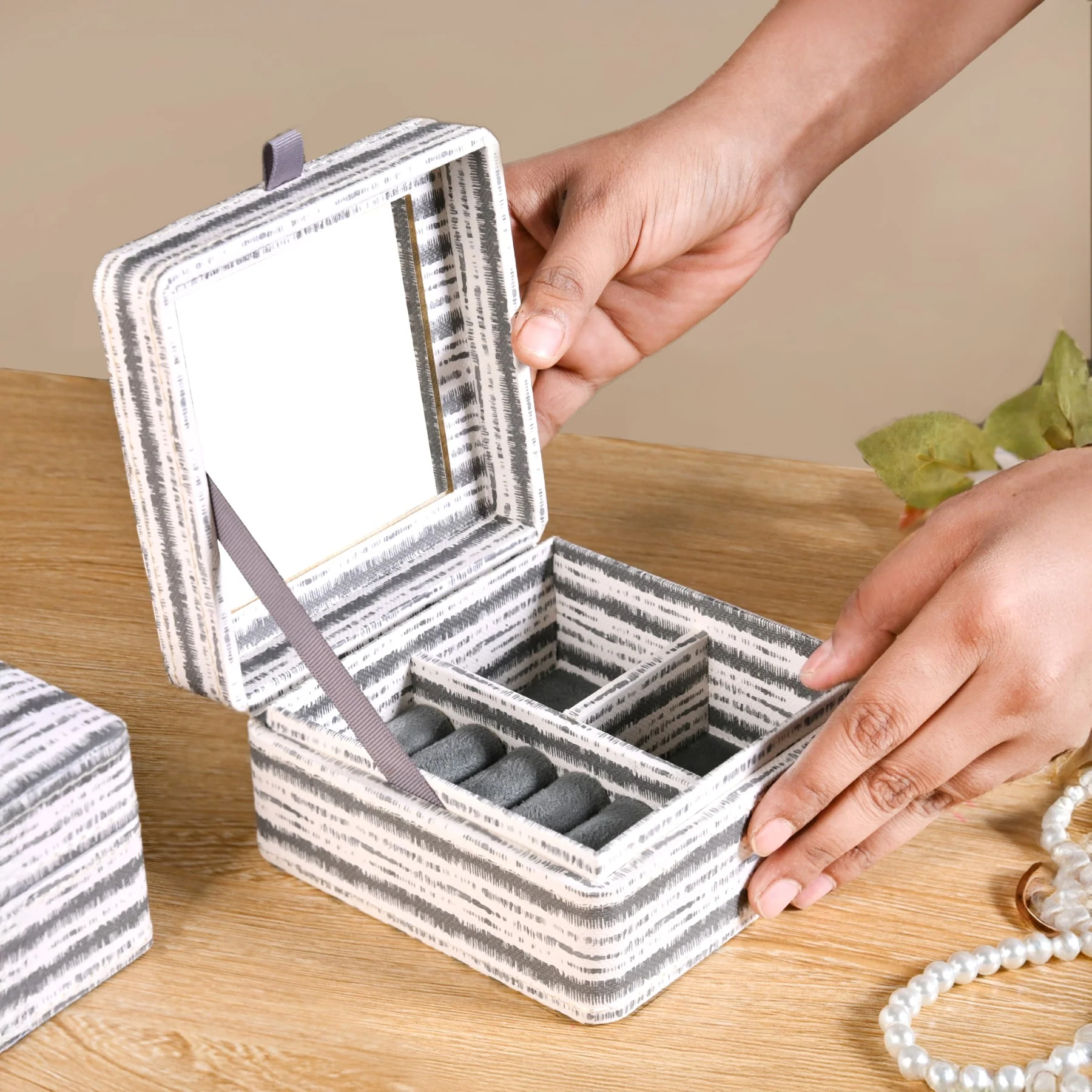 SlateLine Sustainable Multi Section Jewellery Box With Mirror - Image 3