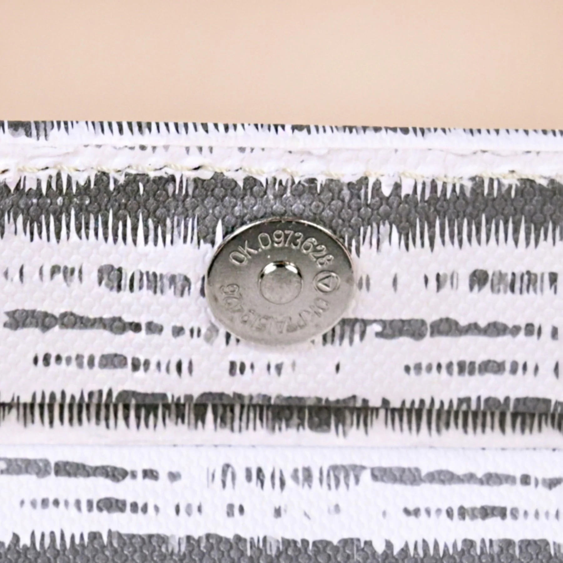 SlateLine Travel Friendly Sectioned Trinket Case - Image 6
