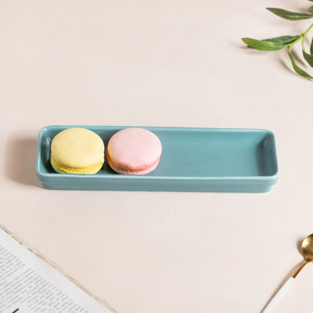 Sleek Blue Long Plate 9 Inch - Image 2