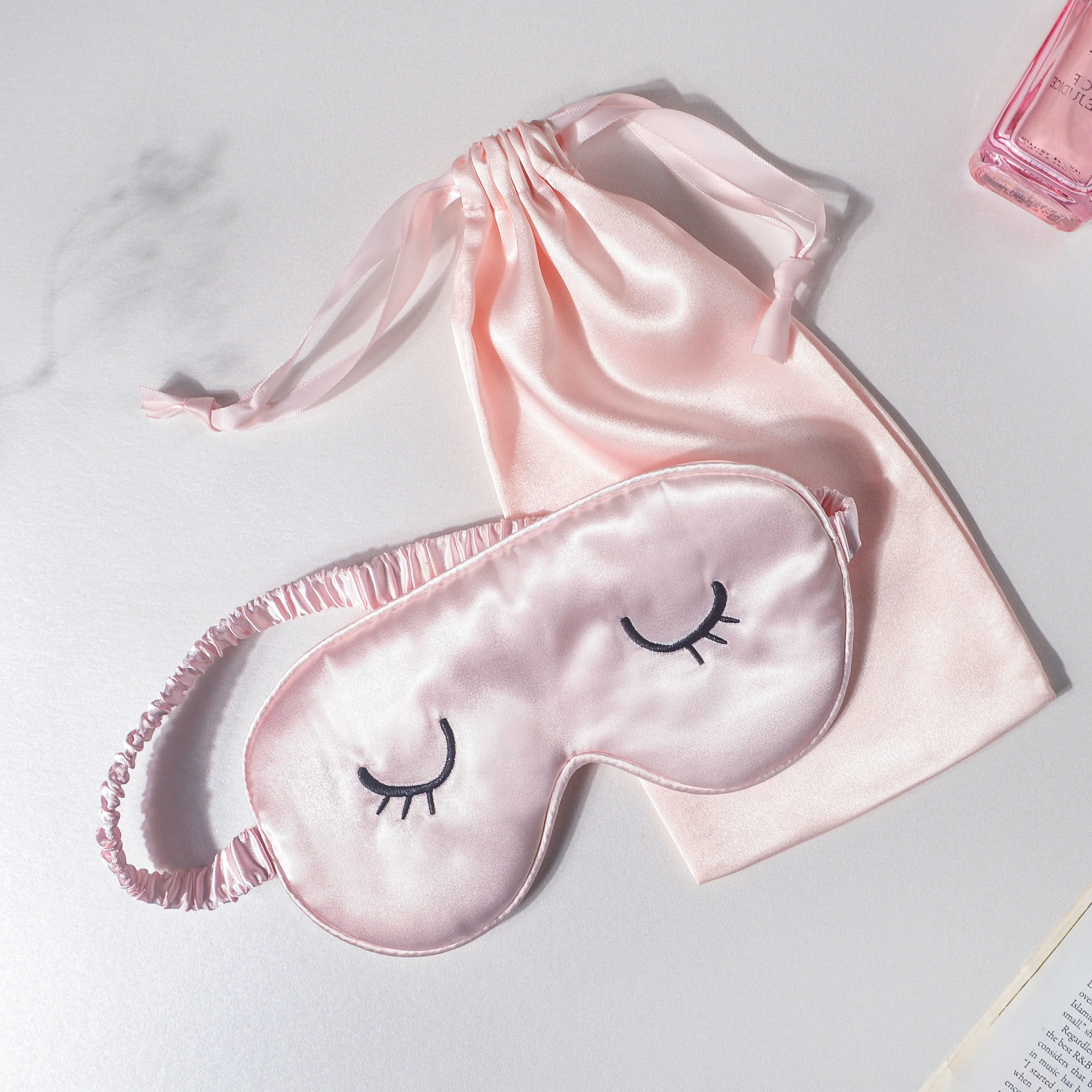Sleepy Eyes Satin Eye Mask With Pouch Pink