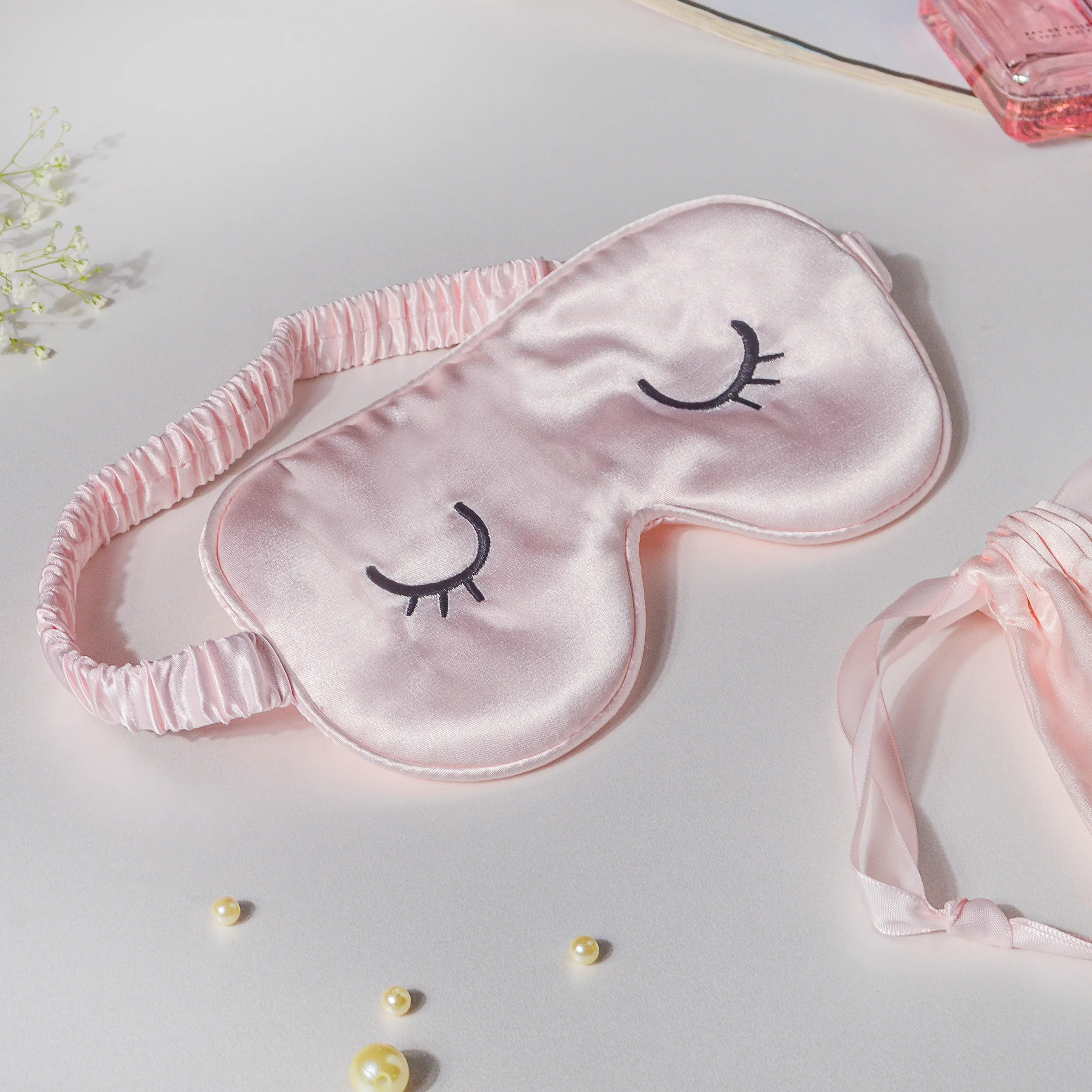 Sleepy Eyes Satin Eye Mask With Pouch Pink - Image 2
