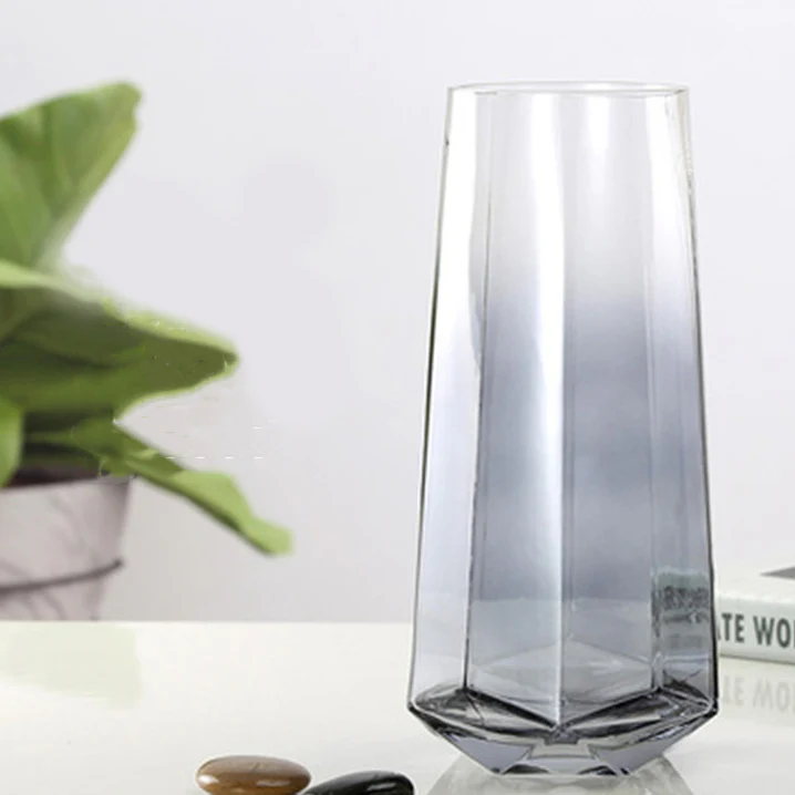 Small Opaque Vase - Image 12