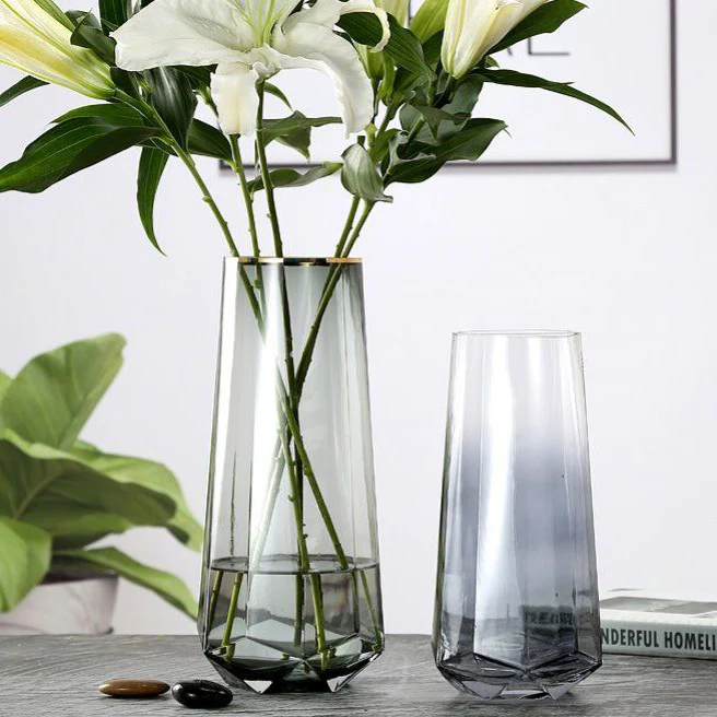 Small Opaque Vase - Image 6