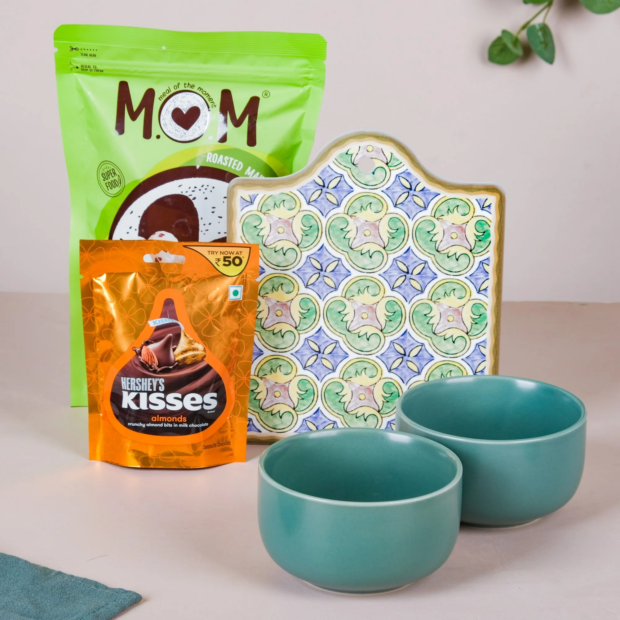 Snack Bowl With Platter Snacktime Festive Hamper Set Of 5 - Image 3