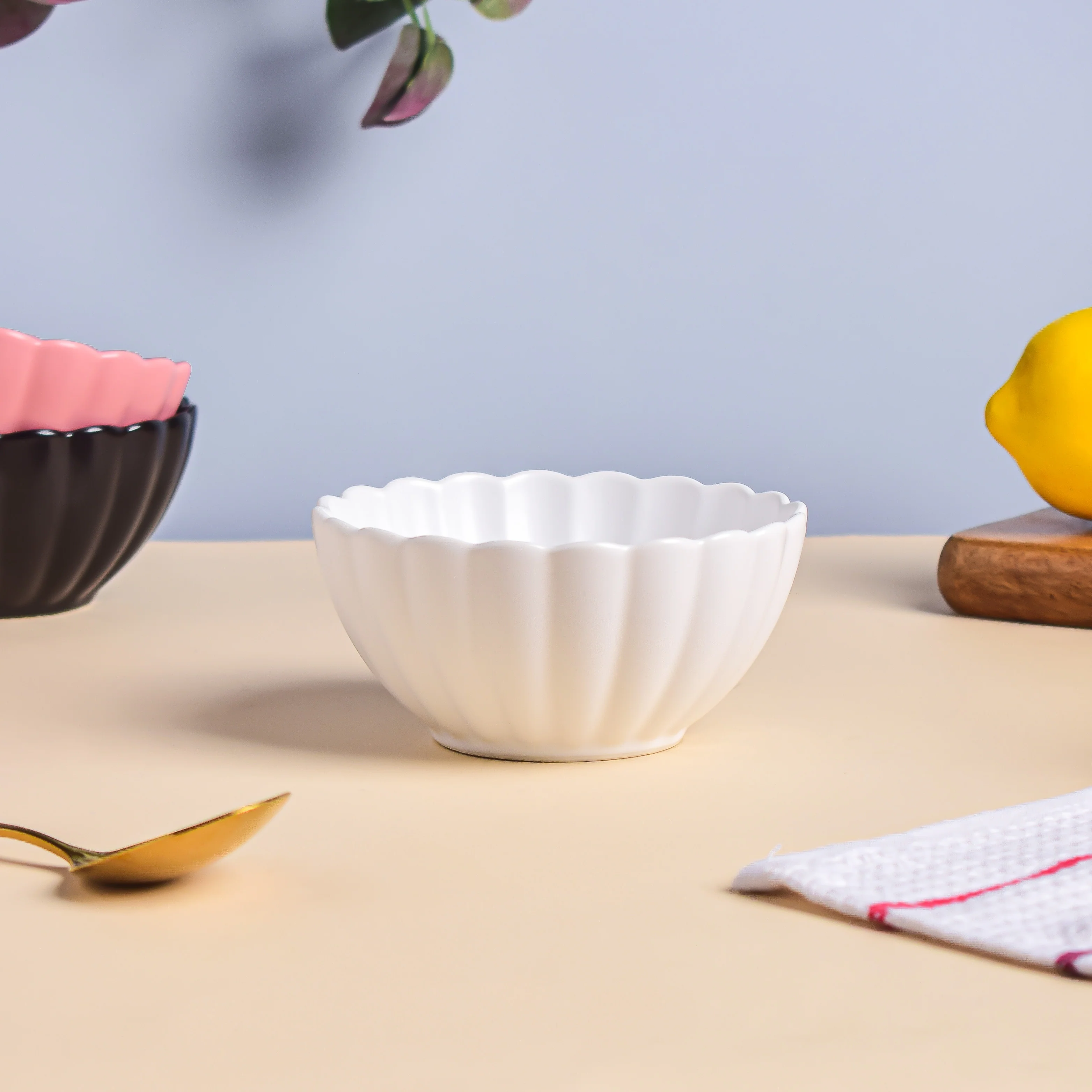Snow White Scallop Snack Bowl 250 ml - Image 3