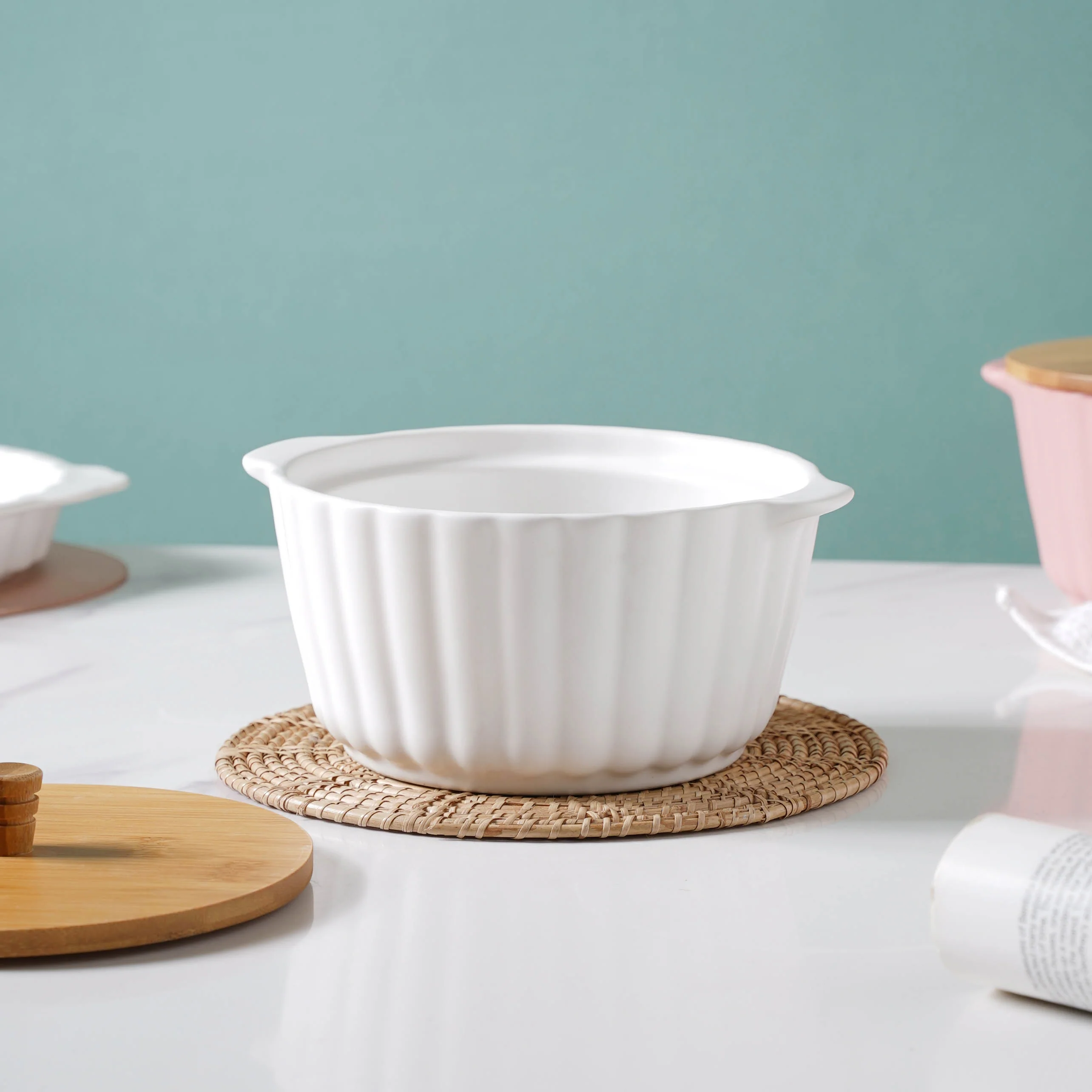Snow White Scalloped Pot With Lid 8 Inch - Image 8