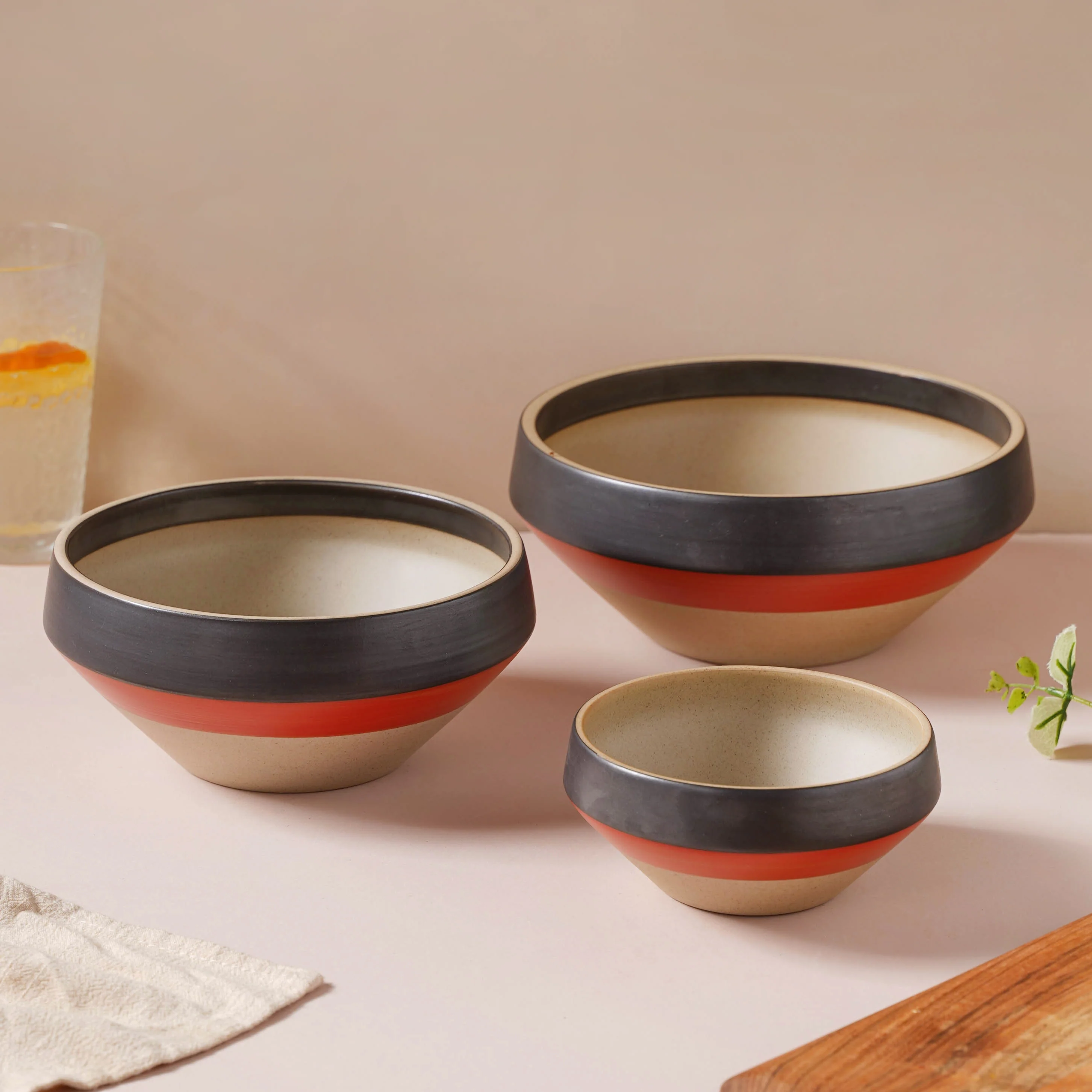 Soboku Red And Black Large Serving Bowl 7.5 Inch 1.3 L - Image 7