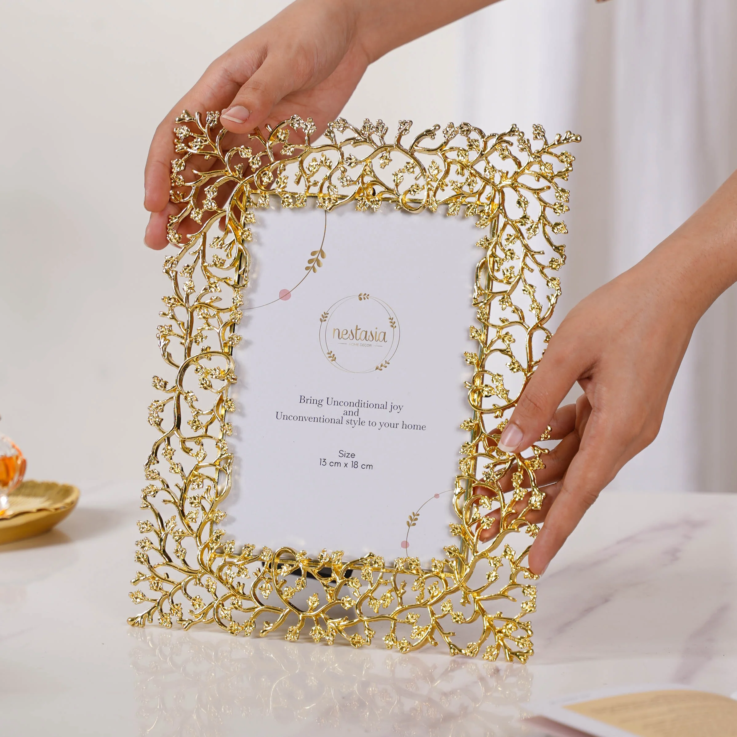 Souvenir Golden Photo Frame Large - Image 2